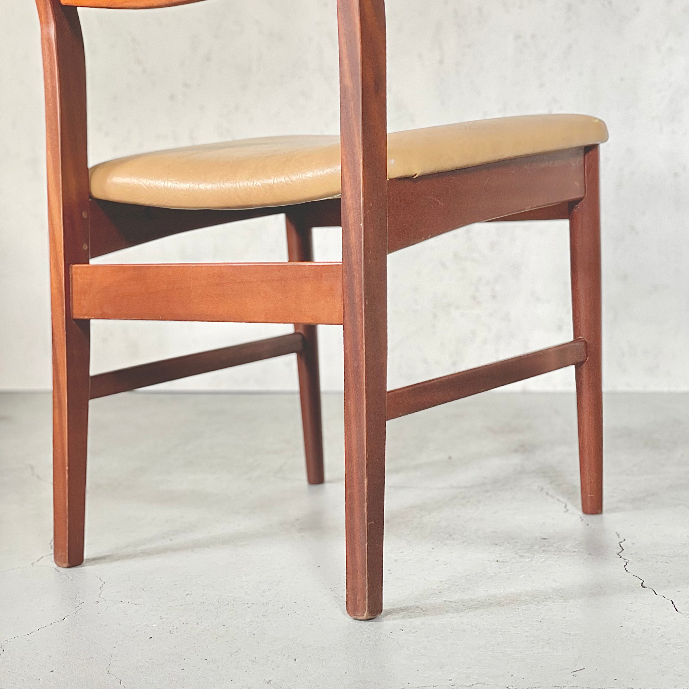 Jentique(ジェンティーク) / DINING CHAIR ダイニングチェア (1 Jentique(ジェンティーク) / DINING CHAIR ダイニングチェア (1