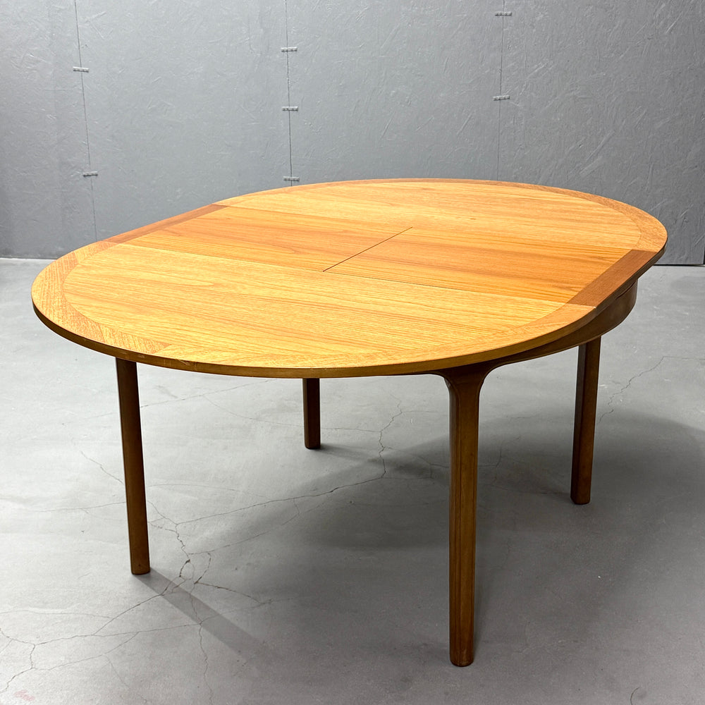 
                      
                        Nathan(ネイサン) / EXTENSION ROUND TABLE エクステンション ラウンドテーブル (402)
                      
                    