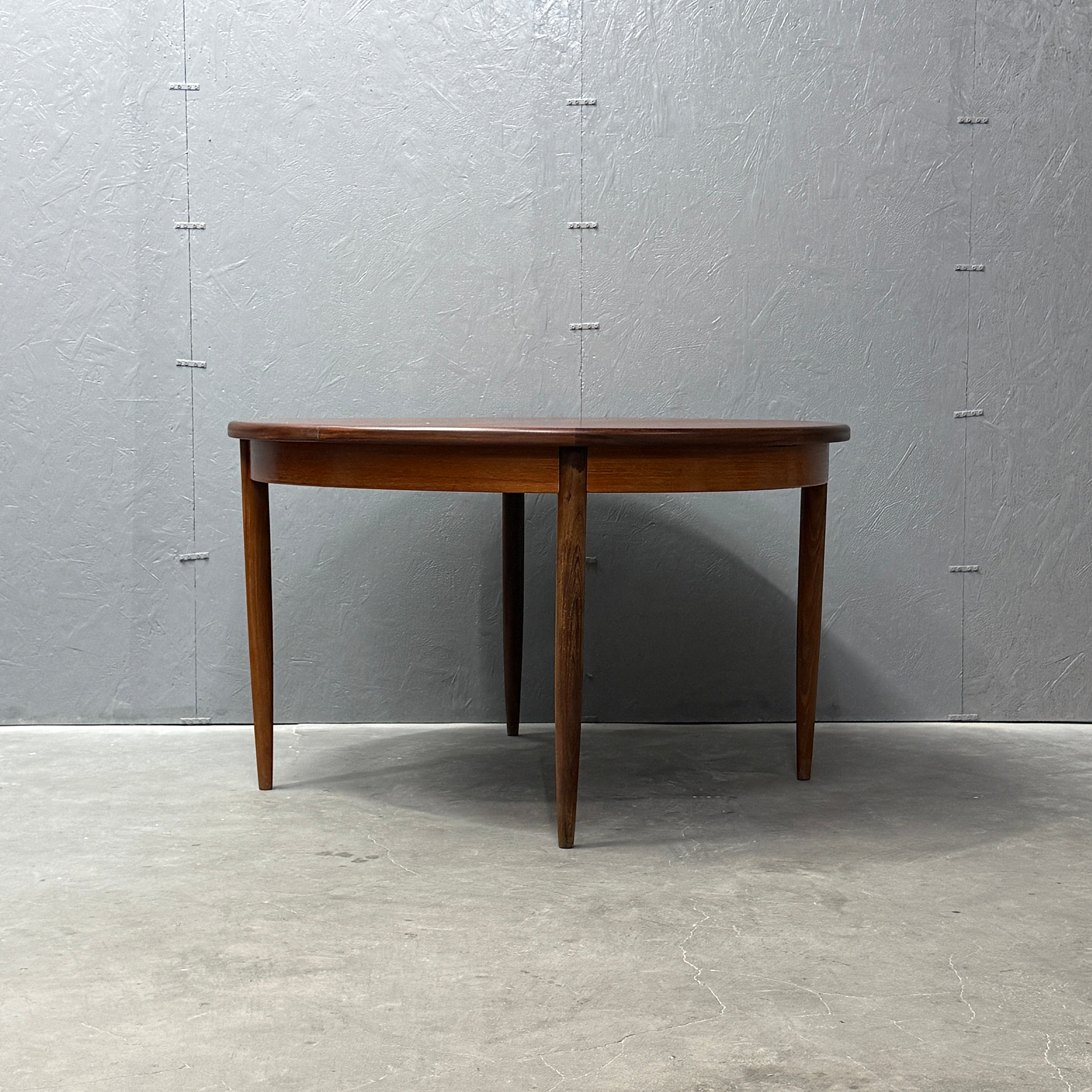 ダイニングテーブル – NONOR FURNITURE