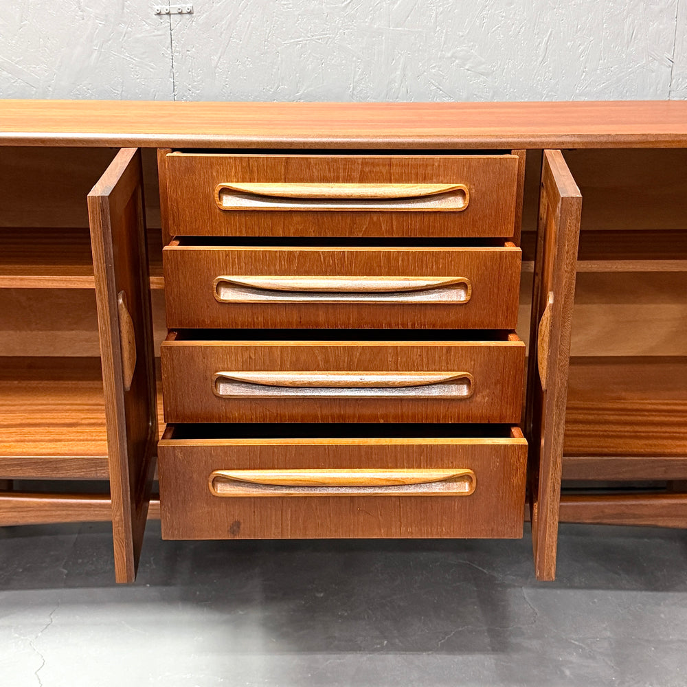 
                      
                        G-PLAN(ジープラン) / Fresco Long Jhon Sideboard フレスコ ロングジョン サイドボード (401)
                      
                    