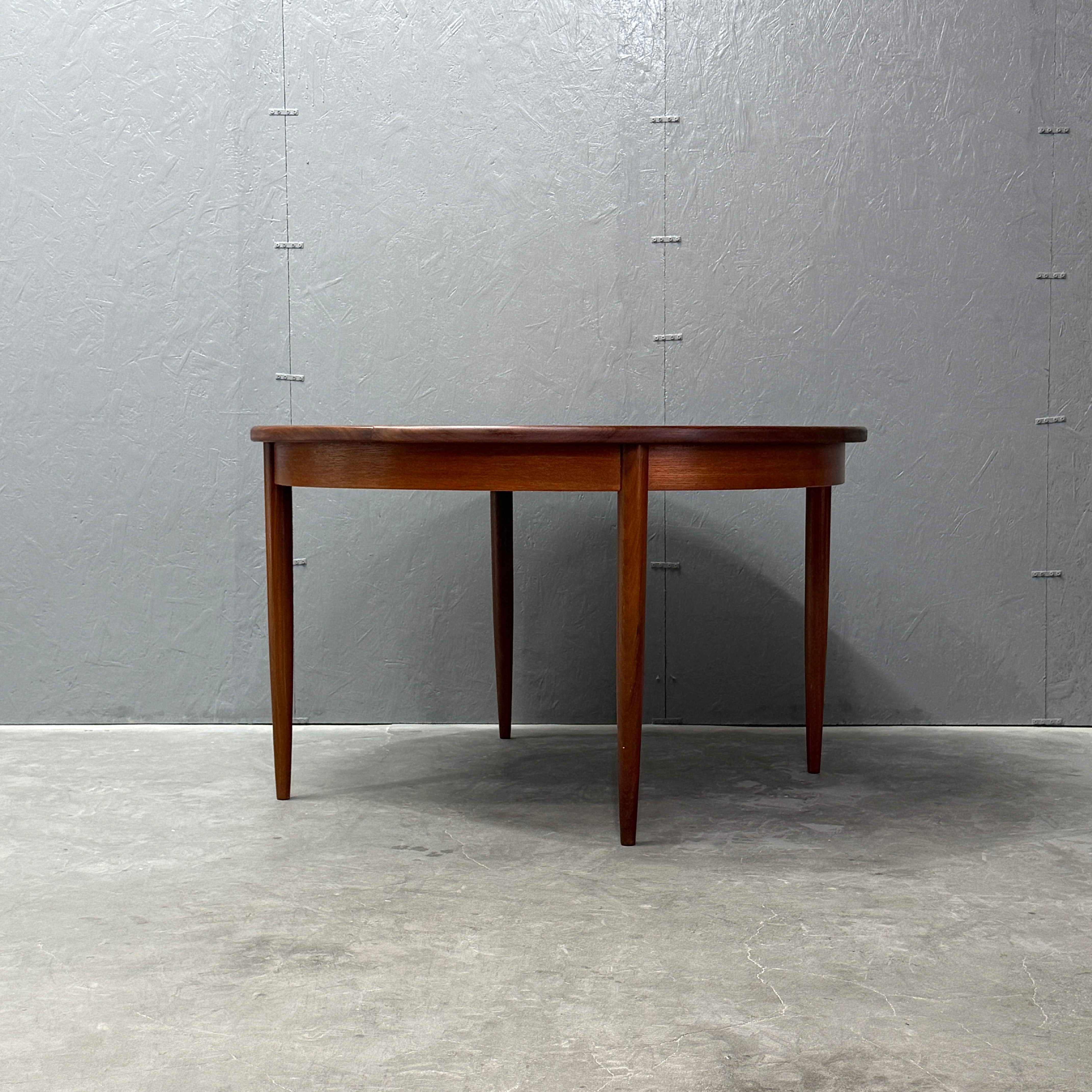 ダイニングテーブル – NONOR FURNITURE