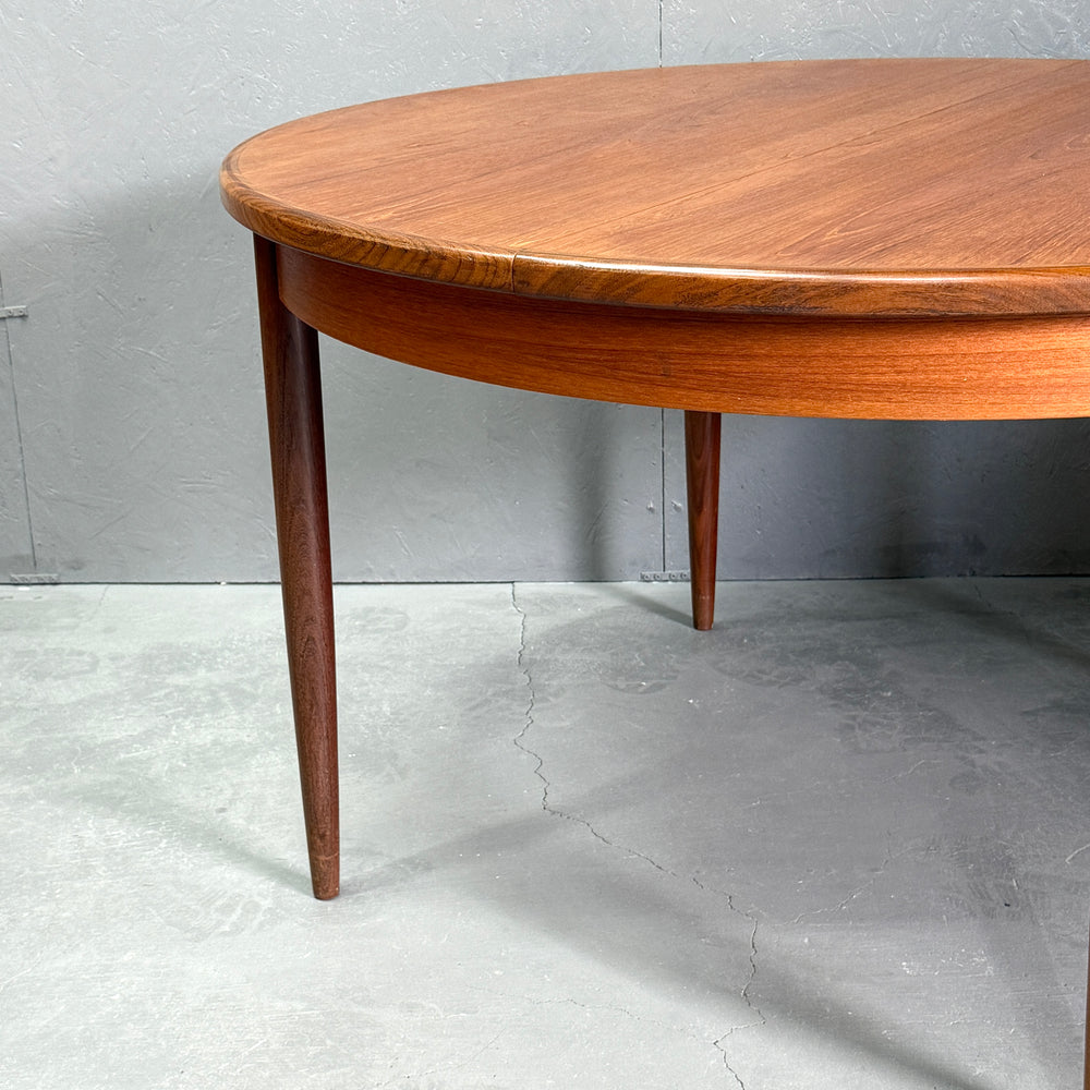 
                      
                        G-PLAN(ジープラン) / Fresco ROUND TABLE フレスコ ラウンドエクステンション ダイニングテーブル (403)
                      
                    