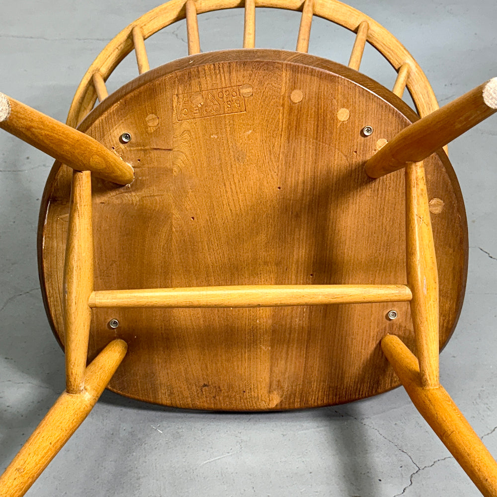 
                      
                        ERCOL(アーコール) COWHORN CHAIR / カウホーンチェア (302)
                      
                    
