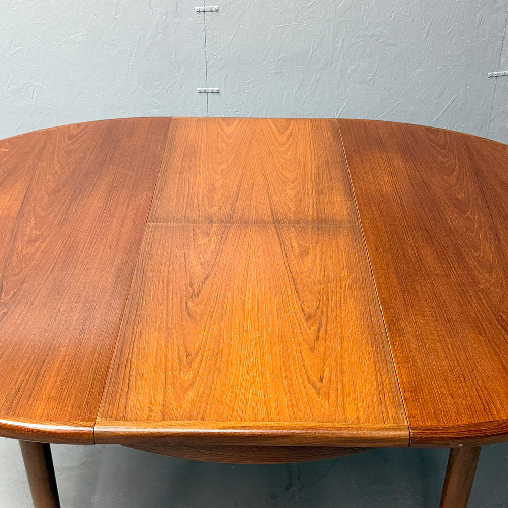 
                      
                        G-PLAN(ジープラン) / Fresco ROUND TABLE フレスコ ラウンドエクステンション ダイニングテーブル (506)
                      
                    