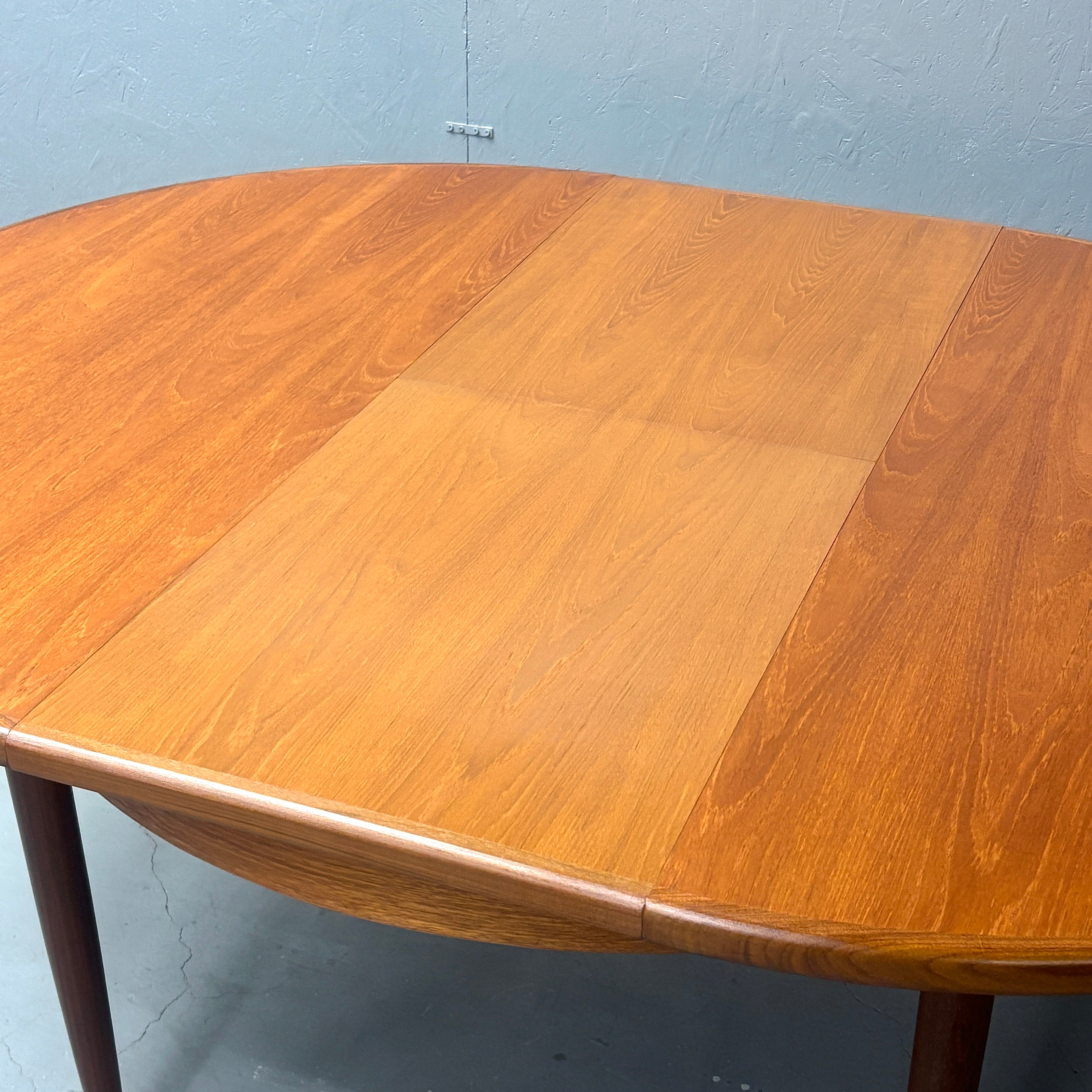 G-PLAN フレスコ ラウンドエクステンション ダイニングテーブル (407) G-PLAN(ジープラン) / Fresco ROUND TABLE フレスコ ラウンド