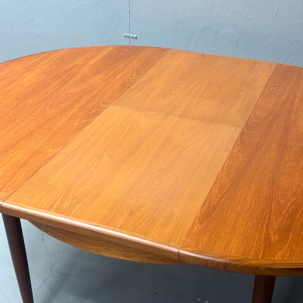 
                      
                        G-PLAN(ジープラン) / Fresco ROUND TABLE フレスコ ラウンドエクステンション ダイニングテーブル (407)
                      
                    