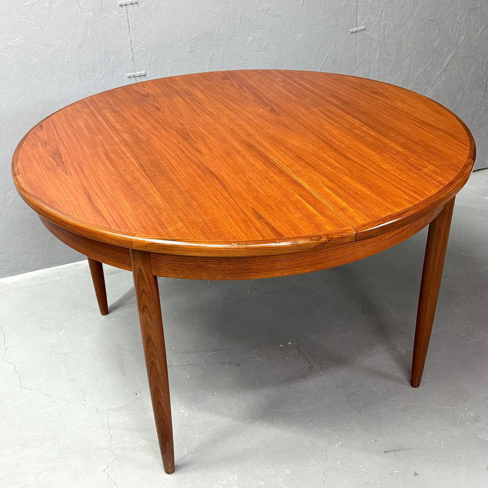 
                      
                        G-PLAN(ジープラン) / Fresco ROUND TABLE フレスコ ラウンドエクステンション ダイニングテーブル (501)
                      
                    