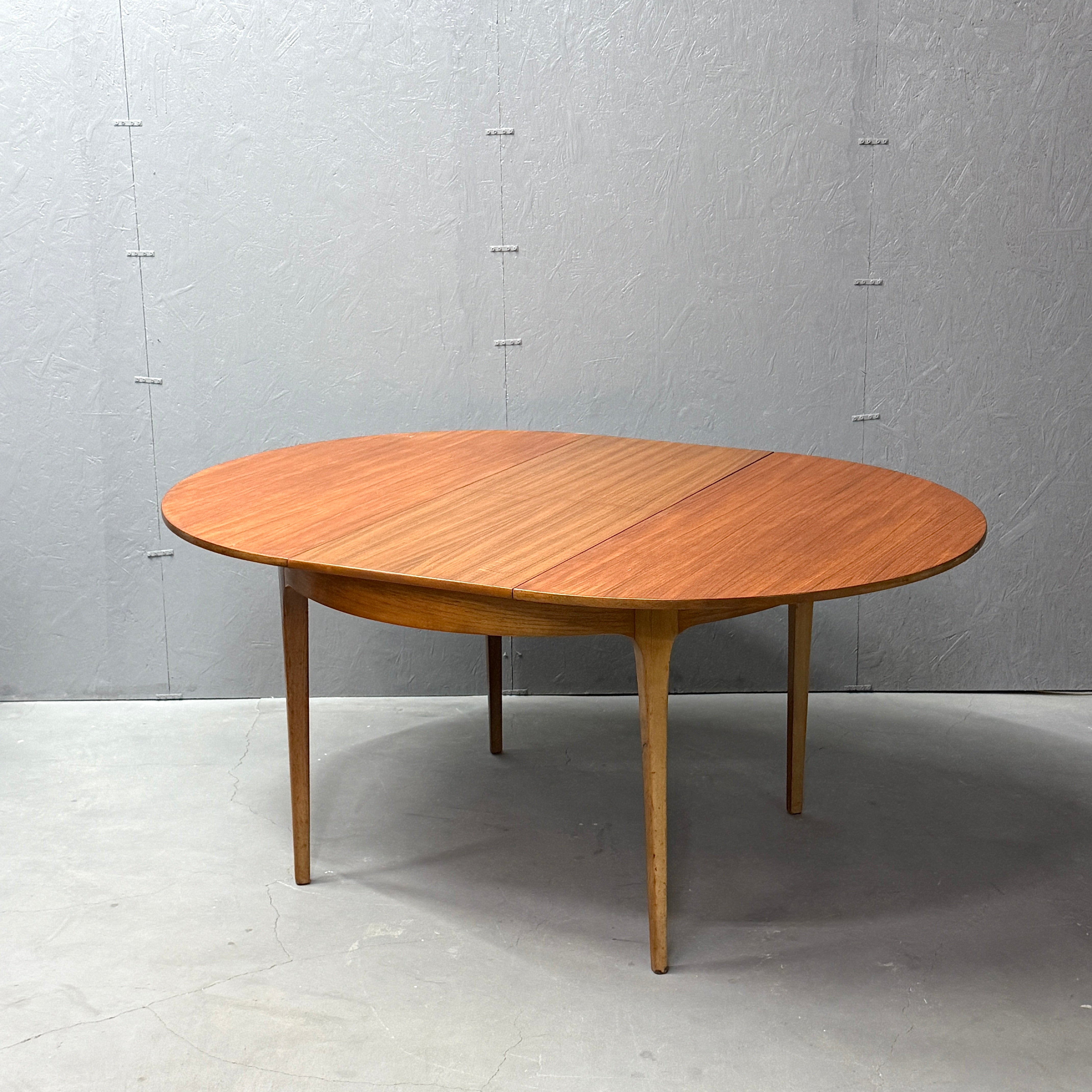 SUTCLIFFE OF TODMORDEN / Extension round table エクステンション