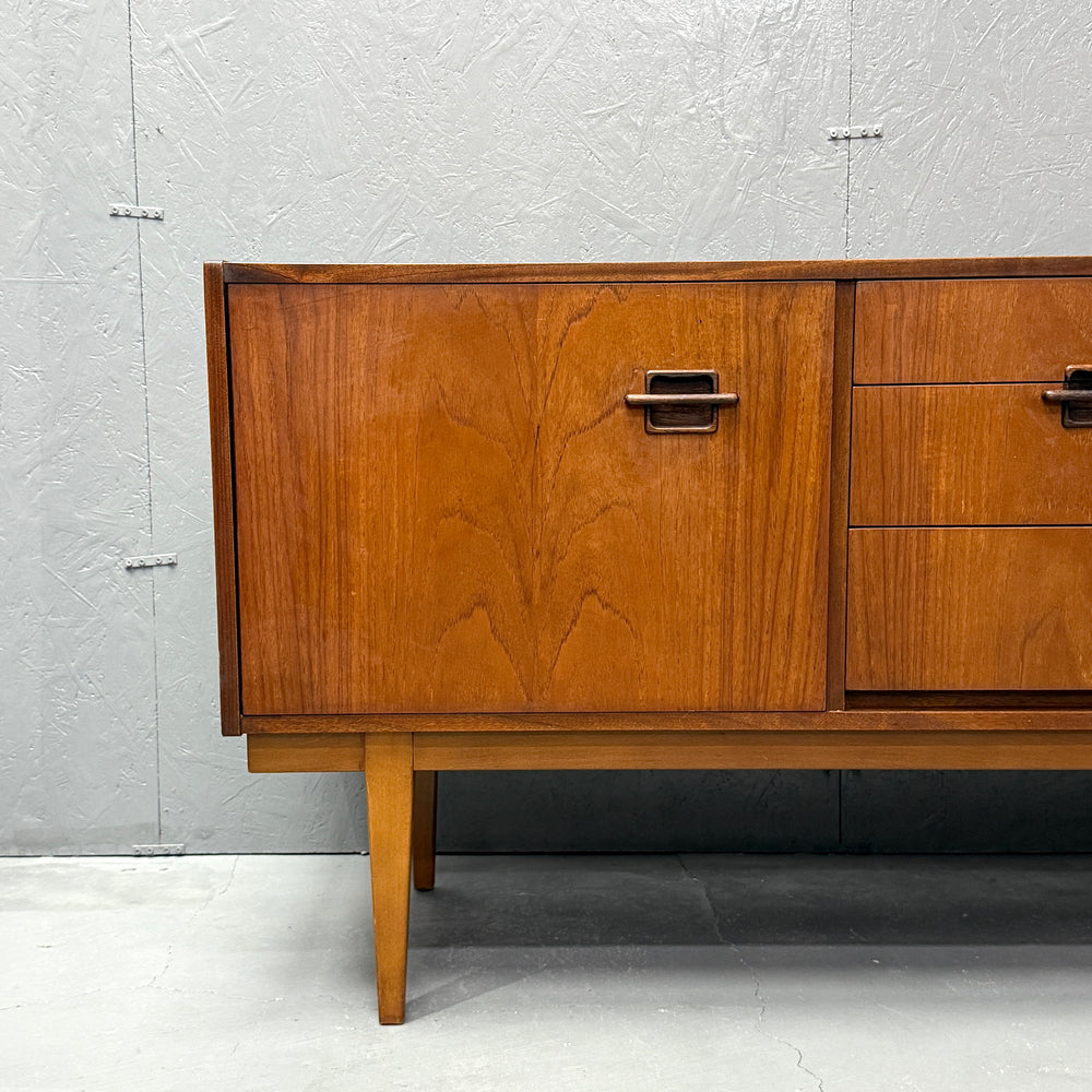 
                      
                        Nathan(ネイサン) / VINTAGE SIDEBOARD ヴィンテージ サイドボード (401)
                      
                    