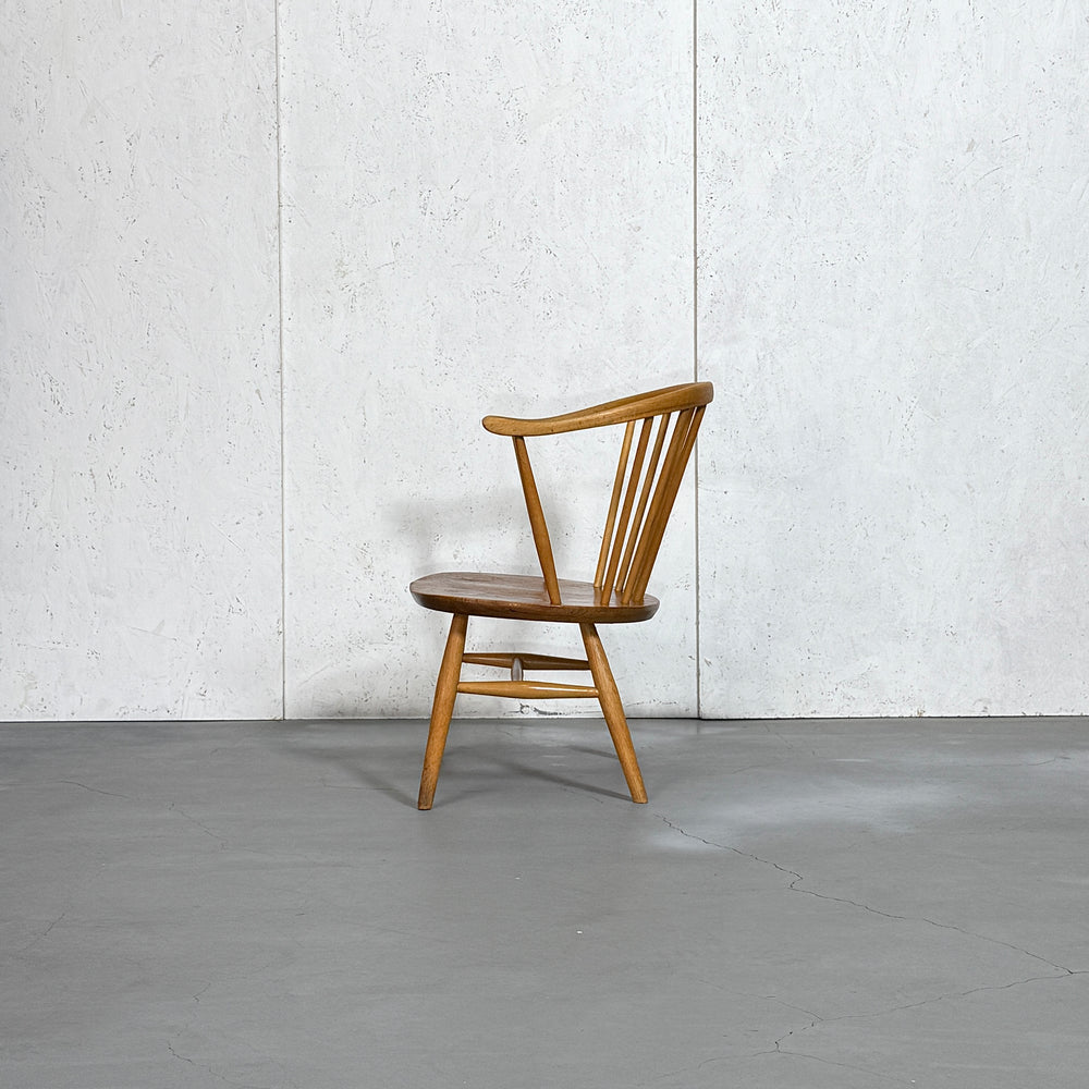 
                      
                        ERCOL(アーコール) COWHORN CHAIR / カウホーンチェア (302)
                      
                    
