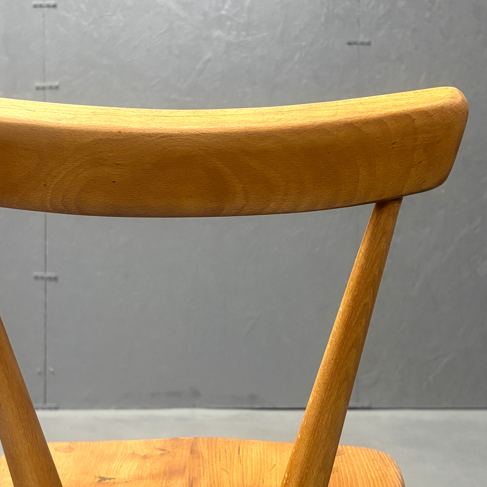 
                      
                        ERCOL(アーコール) / STACKING CHAIR スタッキングチェア (305)
                      
                    