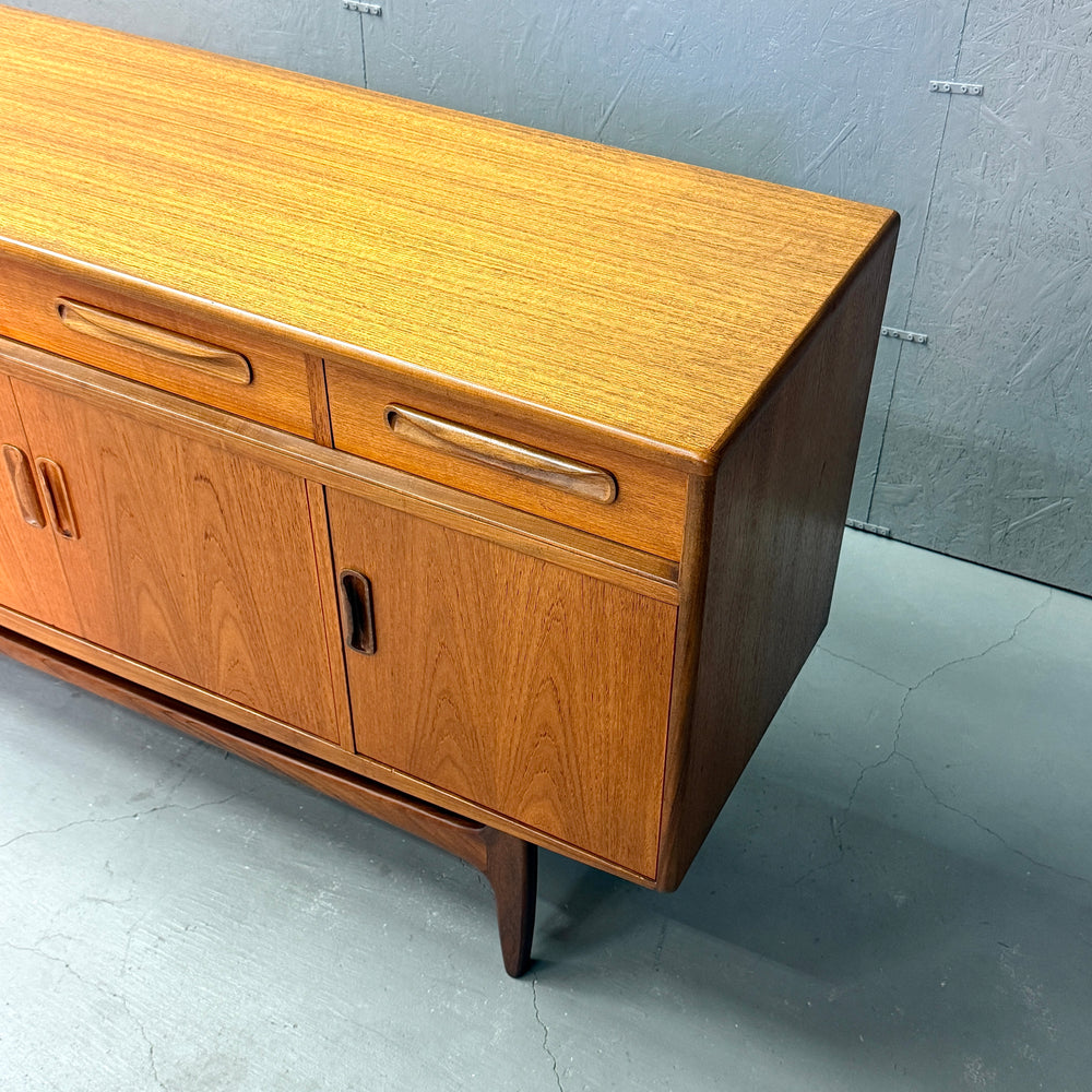 
                      
                        G-PLAN(ジープラン) / Fresco Sideboard フレスコ サイドボード (503)
                      
                    