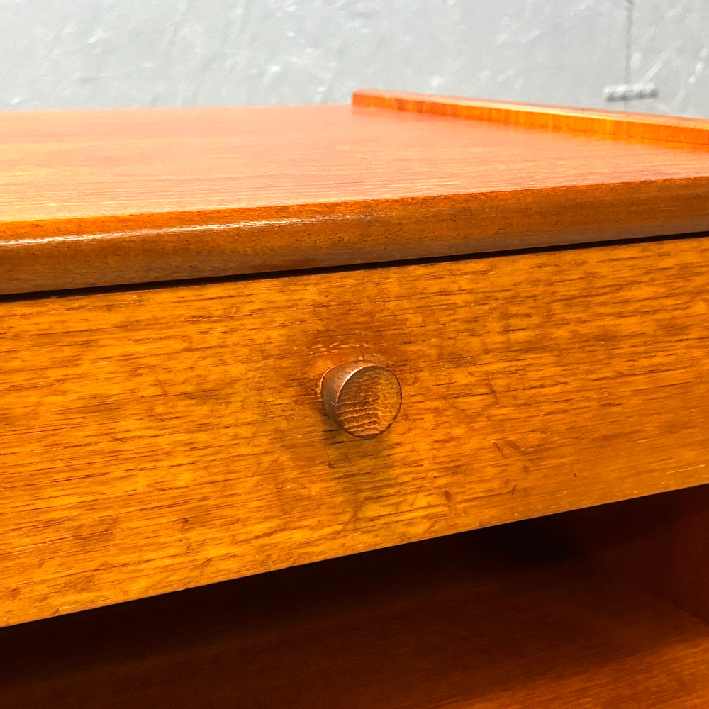 
                      
                        Nathan(ネイサン) / VINTAGE Small Cabinet
                      
                    