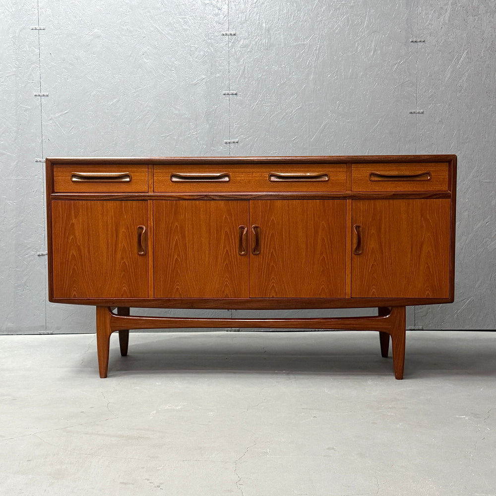 
                      
                        G-PLAN(ジープラン) / Fresco Sideboard フレスコ サイドボード (502)
                      
                    