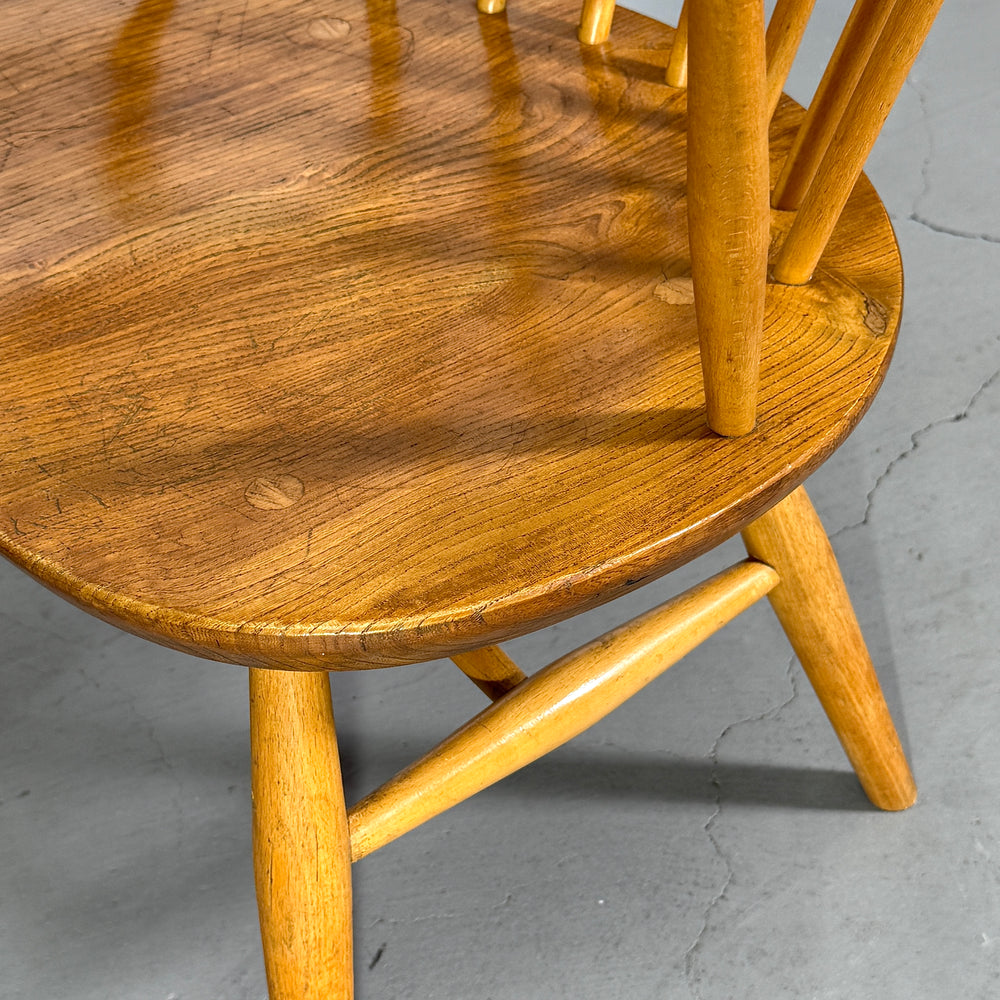 
                      
                        ERCOL(アーコール) COWHORN CHAIR / カウホーンチェア (302)
                      
                    