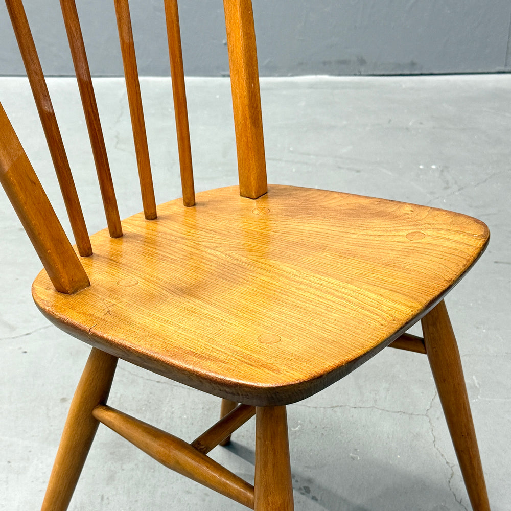 
                      
                        ERCOL(アーコール) / HOOP BACK CHAIR 4本 フープバックチェア (402)
                      
                    