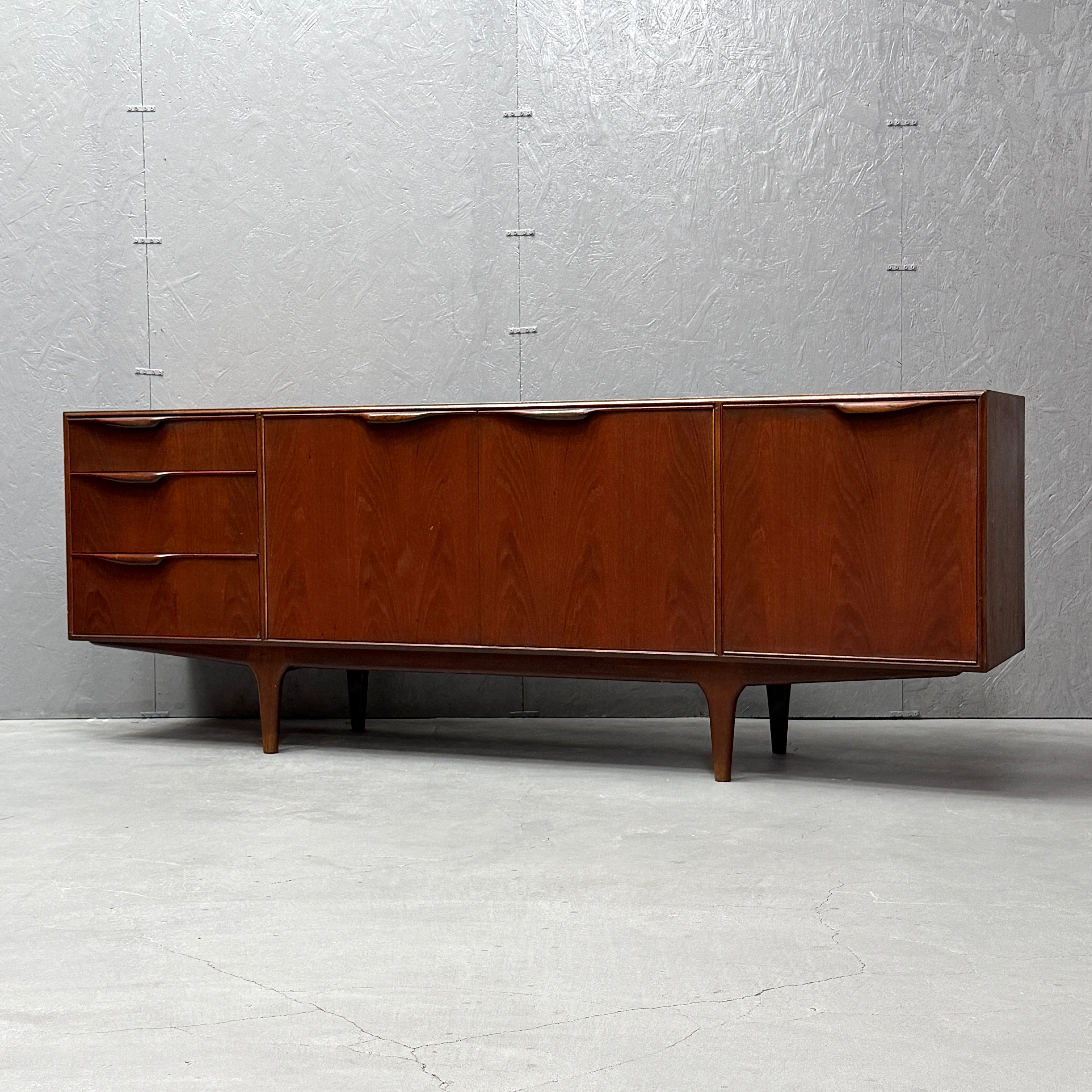 A.H.McINTOSH(マッキントッシュ) / DUNVEGAN Sideboard (401) – NONOR