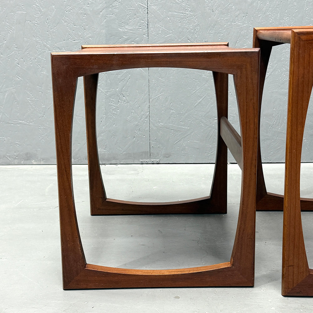 
                      
                        G-PLAN(ジープラン) / QUADRILLE NEST TABLE クアドリル ネストテーブル (401)
                      
                    