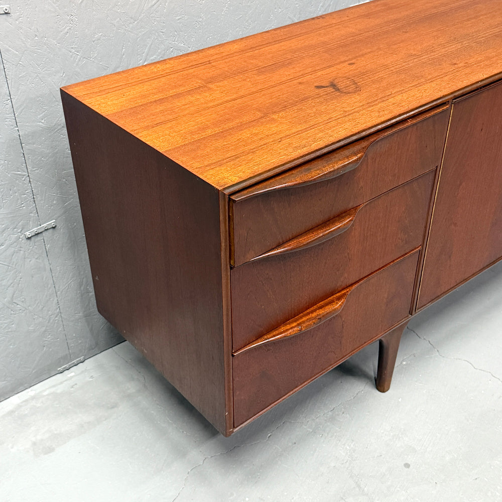 
                      
                        A.H.McINTOSH(マッキントッシュ) /  DUNVEGAN Sideboard (401)
                      
                    