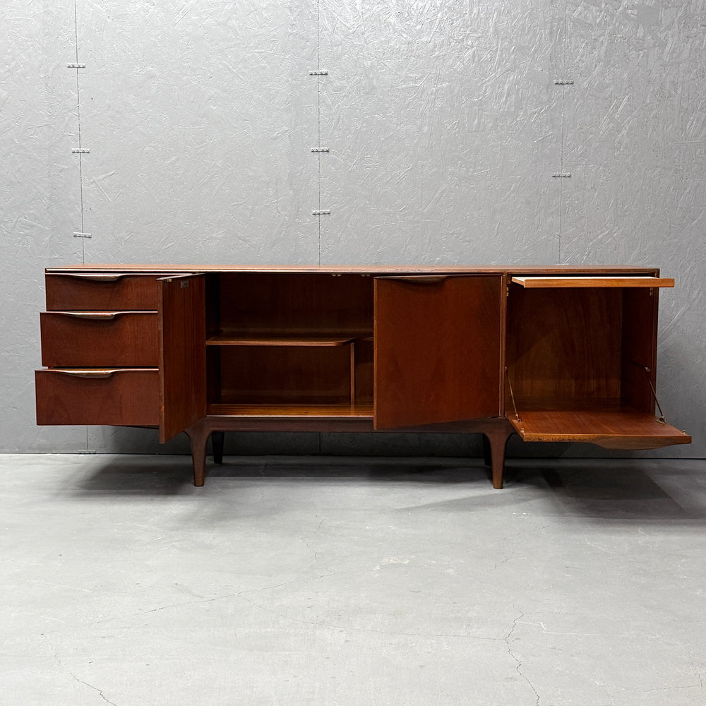 
                      
                        A.H.McINTOSH(マッキントッシュ) /  DUNVEGAN Sideboard (401)
                      
                    