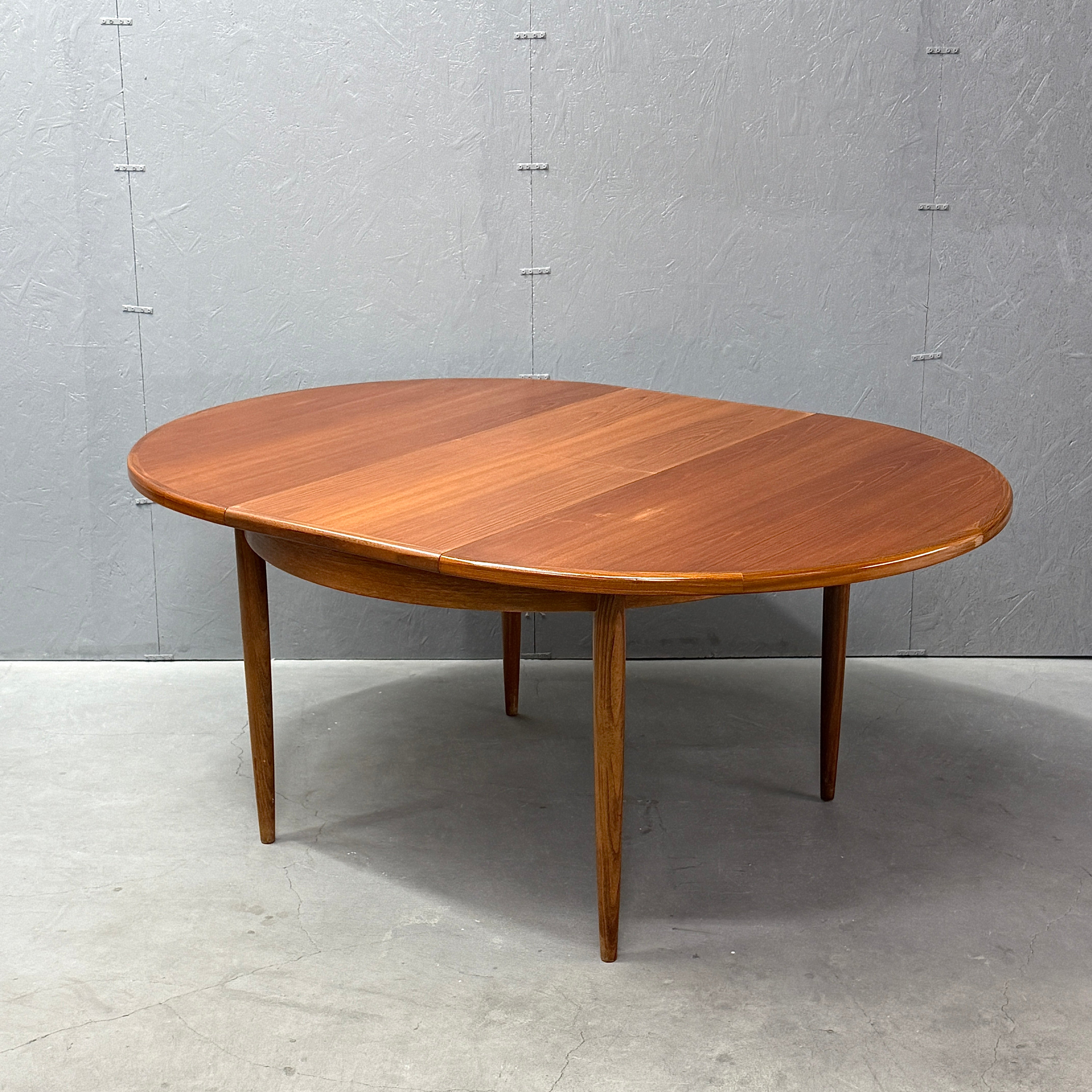 G-PLAN フレスコ ラウンドエクステンション ダイニングテーブル (408) G-PLAN(ジープラン) / Fresco ROUND TABLE フレスコ ラウンド
