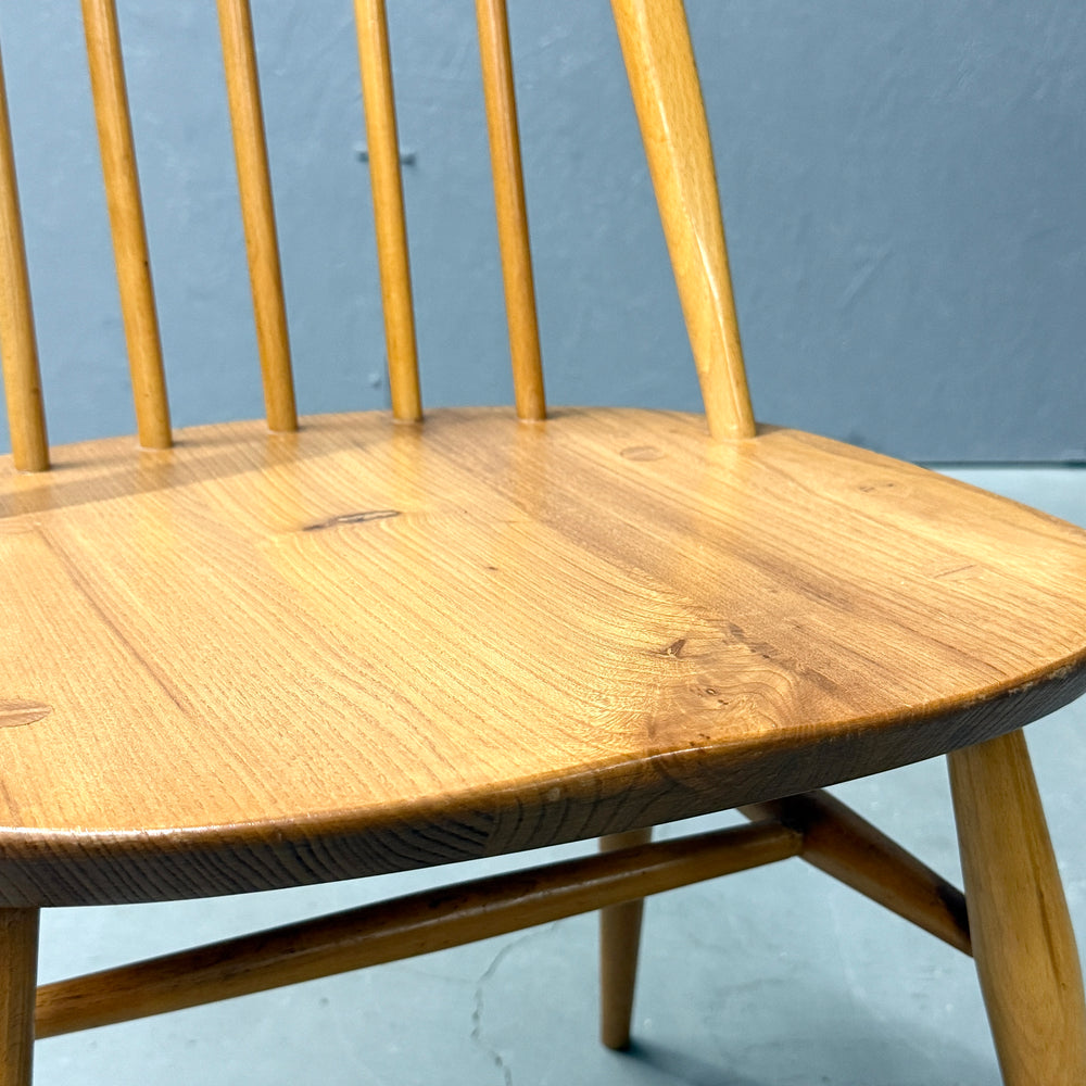 
                      
                        ERCOL(アーコール) / Quaker chair クエーカーチェア (502)
                      
                    