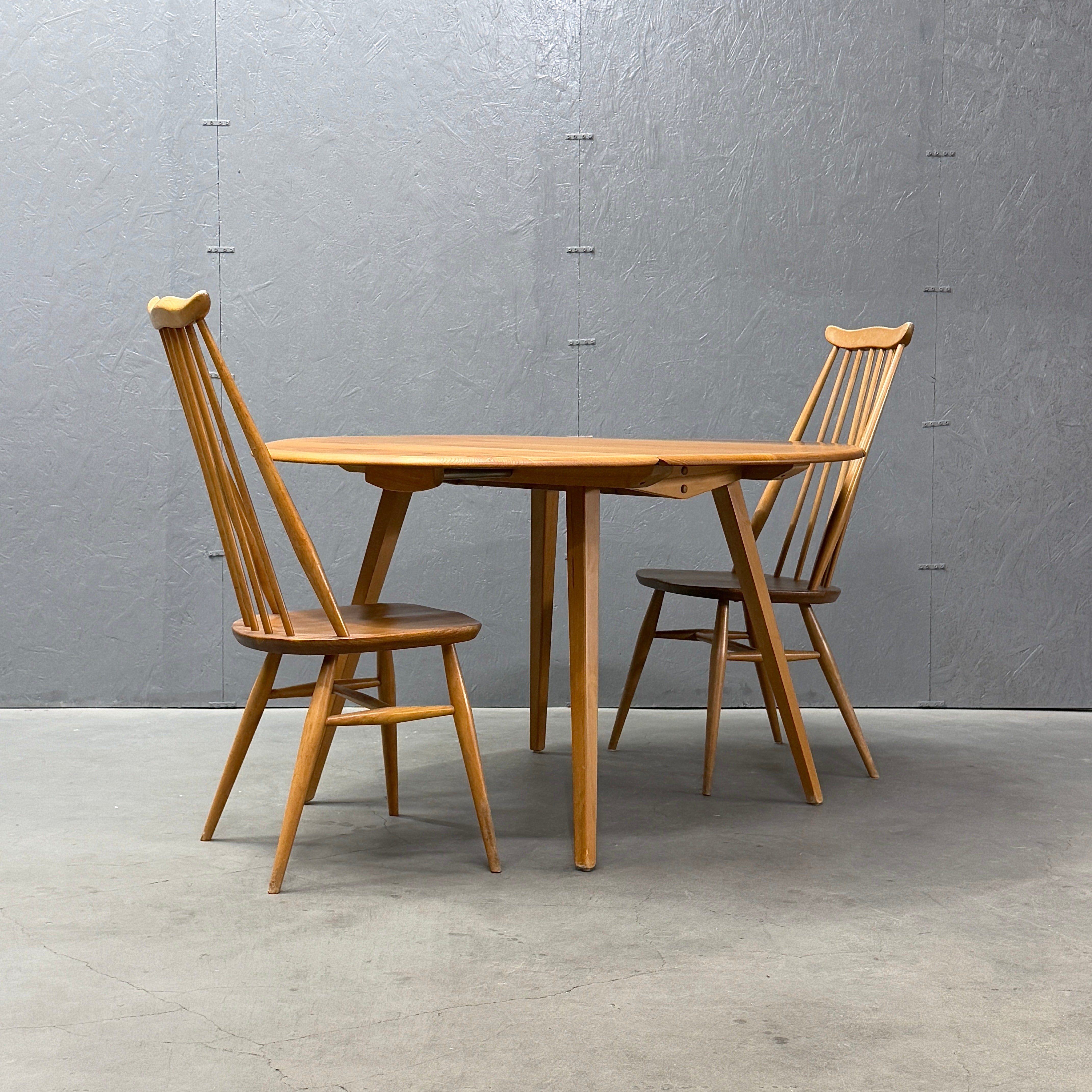 ERCOL(アーコール) ドロップリーフ ラウンドテーブル (504) ERCOL(アーコール) / DROP LEAF ROUND TABLE ドロップリーフ ラウンド
