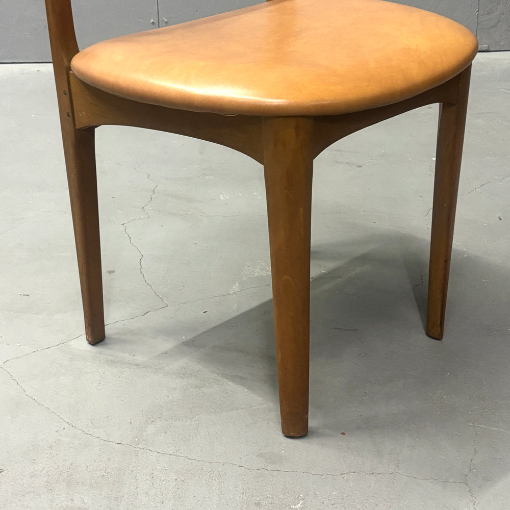 
                      
                        Nathan(ネイサン) / DINING CHAIR ダイニングチェア (402)
                      
                    