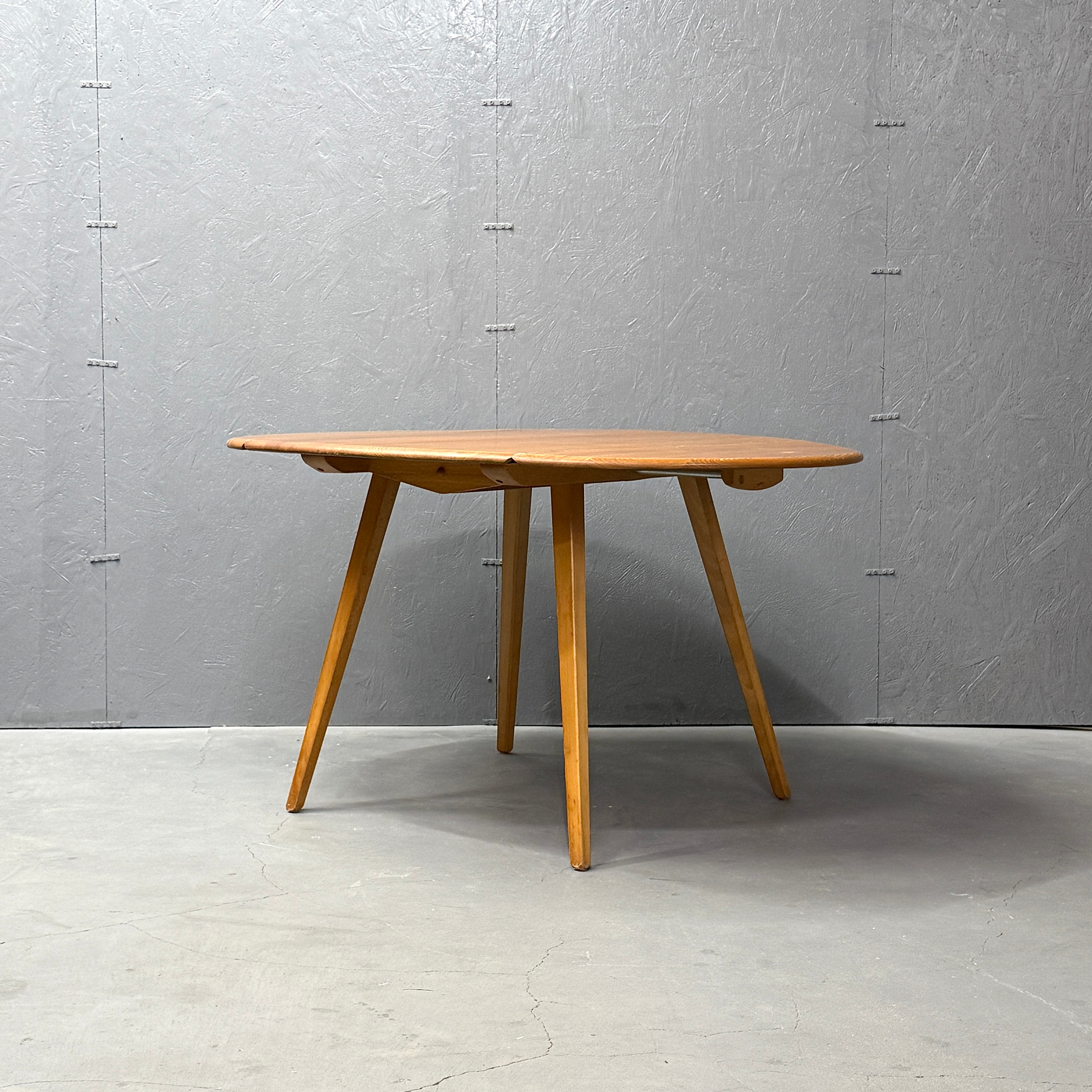 ダイニングテーブル – NONOR FURNITURE