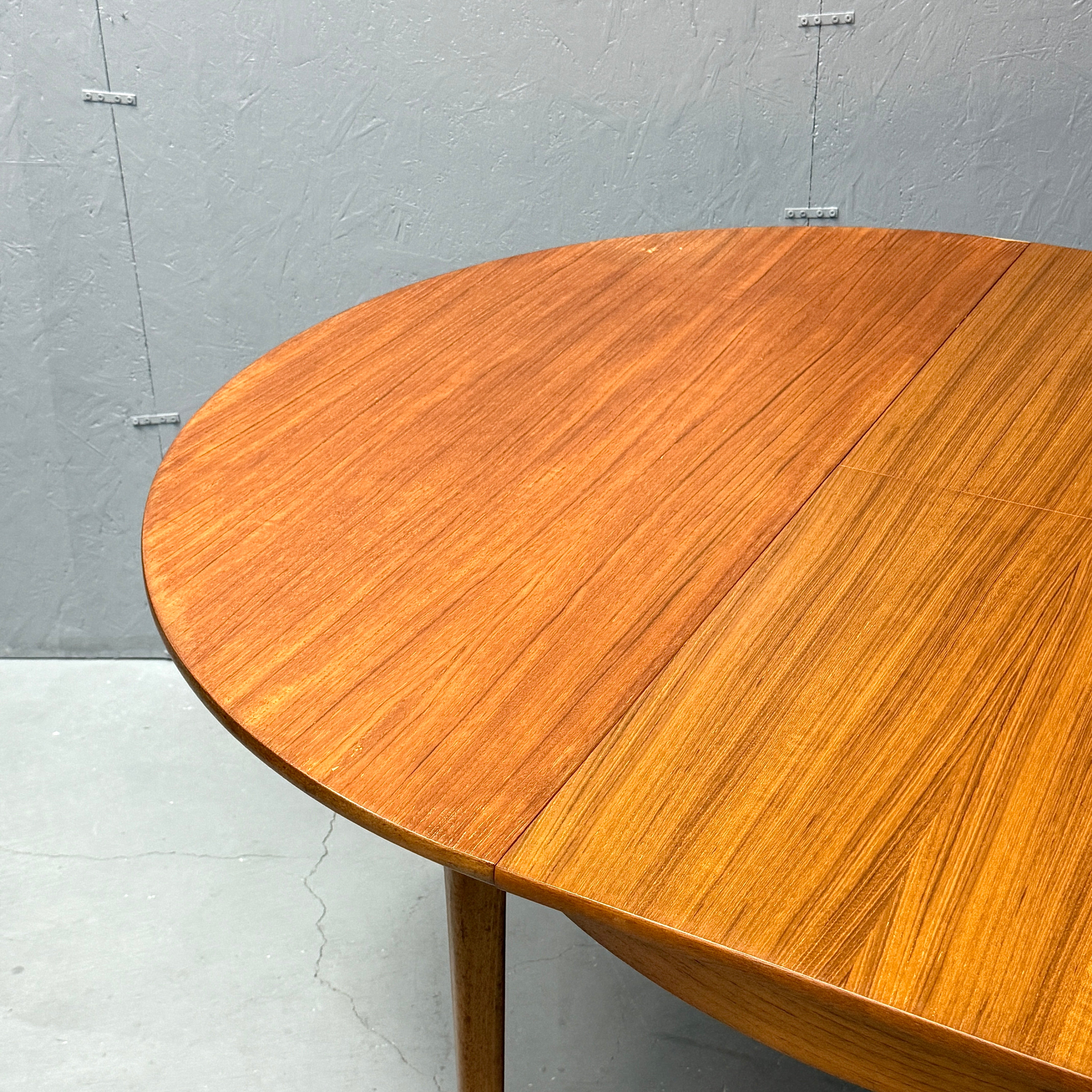 SUTCLIFFE OF TODMORDEN / Extension round table エクステンション