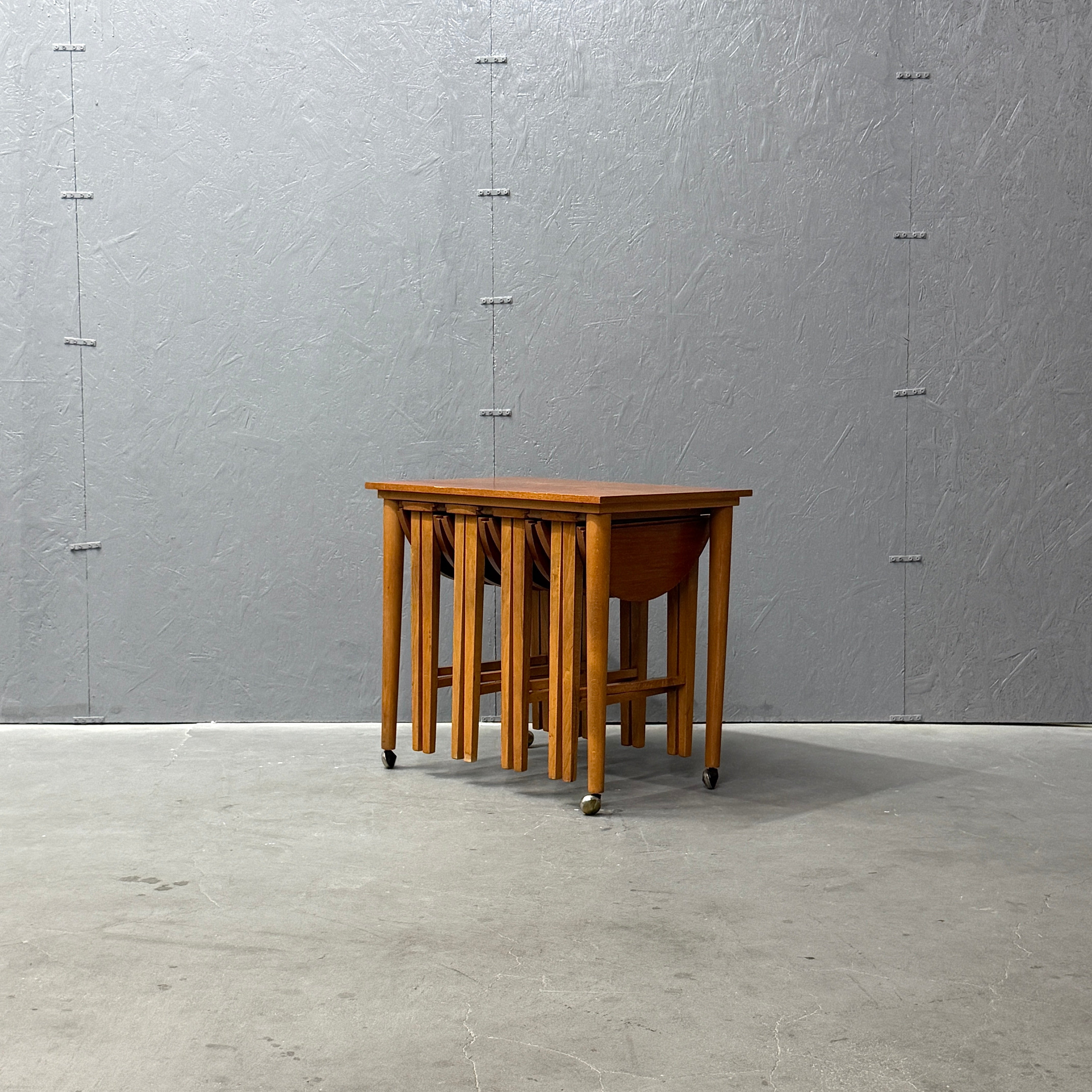 Novy Domov / Vintage Teak Nest Table ヴィンテージ ネストテーブル