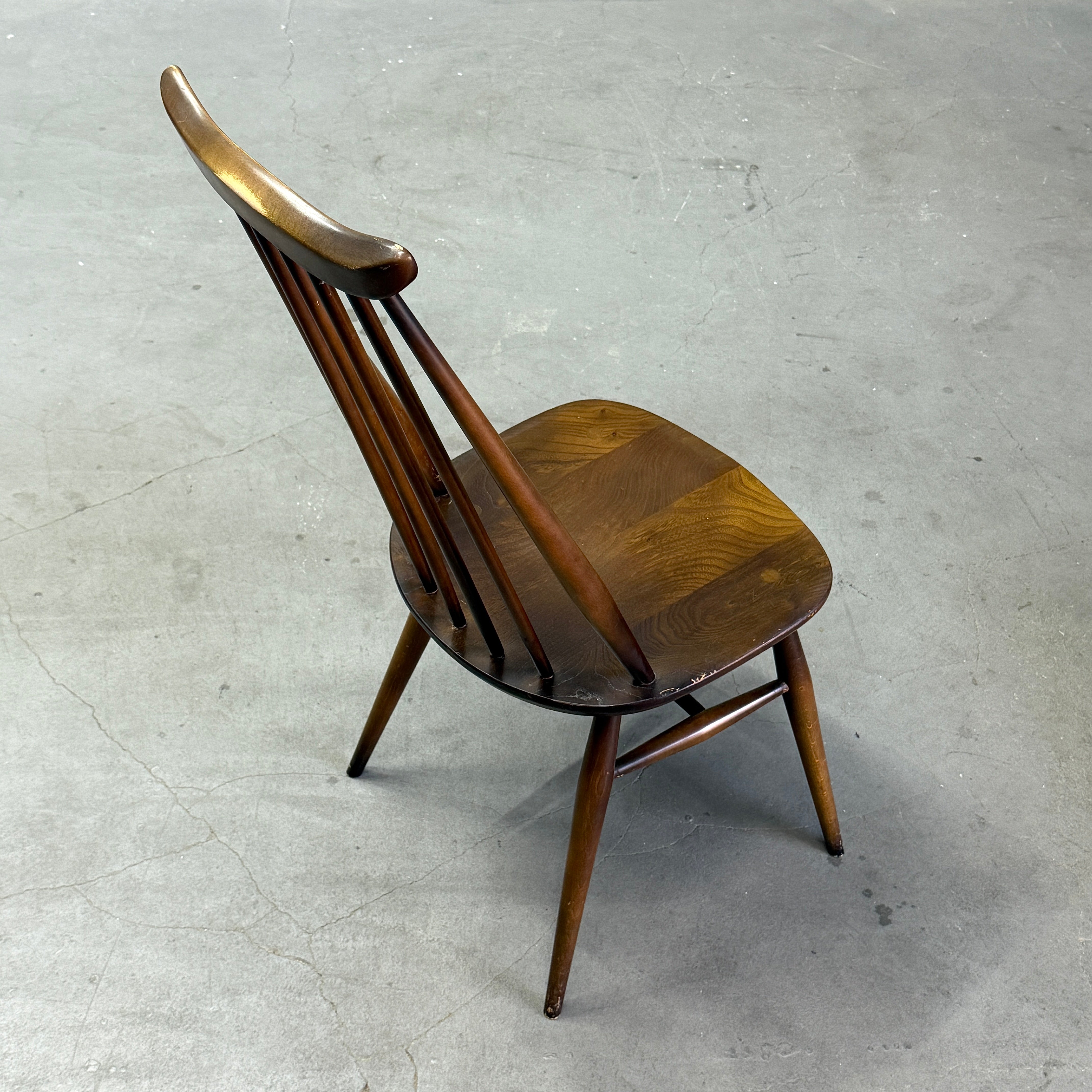 ERCOL(アーコール) ゴールドスミスチェア ダークコロニアル (604) ERCOL(アーコール) / GOLDSMITH CHAIR DARK ゴールドスミスチェア