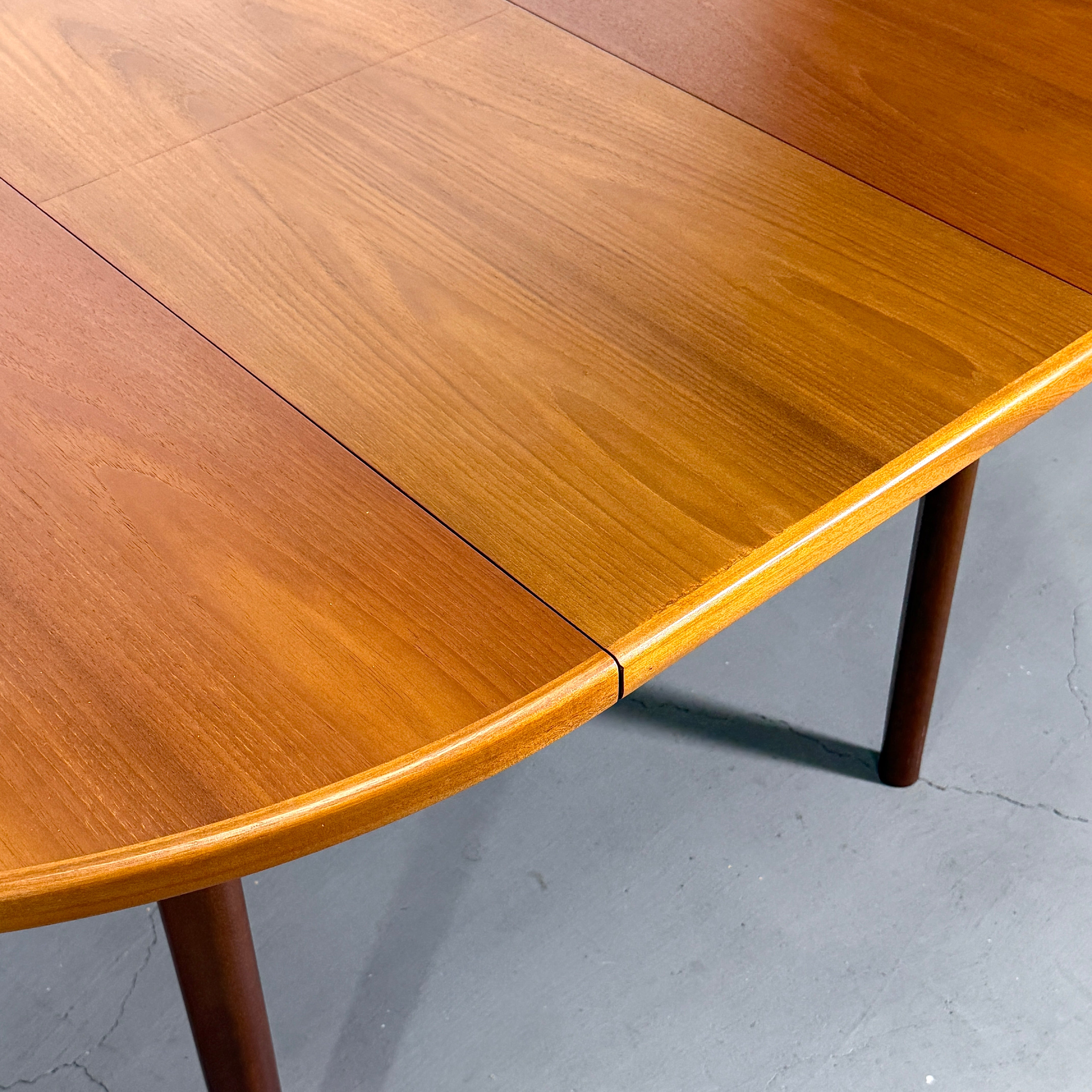 A.H.McINTOSH(マッキントッシュ) / ROUND TABLE ラウンド