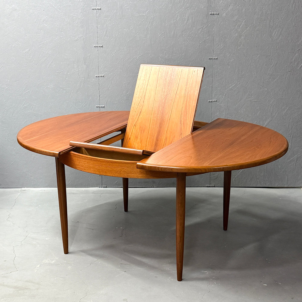 
                      
                        G-PLAN(ジープラン) / Fresco ROUND TABLE フレスコ ラウンドエクステンション ダイニングテーブル (503)
                      
                    