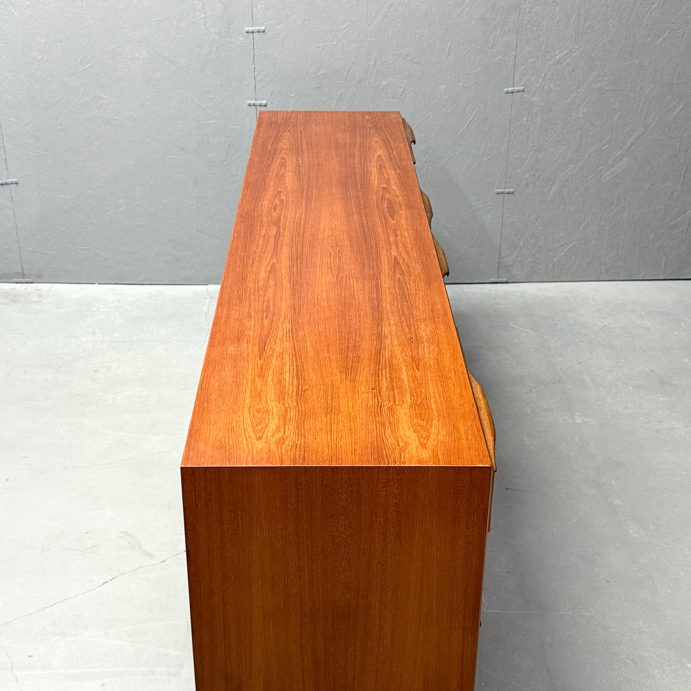 
                      
                        A.H.McINTOSH(マッキントッシュ) /  DUNVEGAN Sideboard (402)
                      
                    