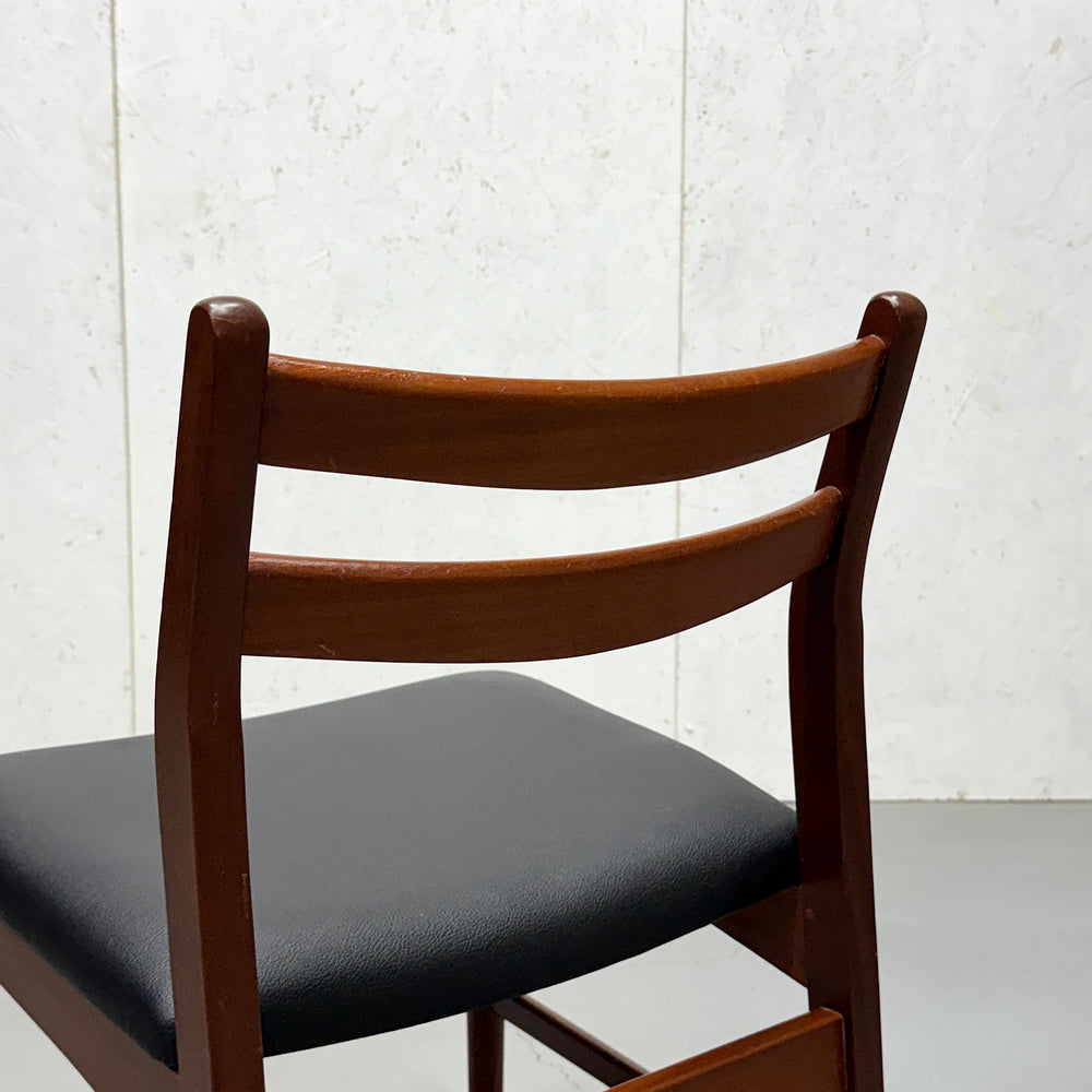 
                      
                        Jentique(ジェンティーク) / DINING CHAIR ダイニングチェア (301)
                      
                    