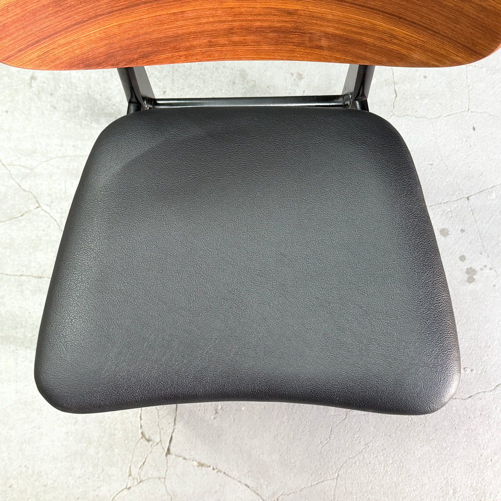 
                      
                        Beautility (ビューティリティ) / Vintage chair ヴィンテージ ダイニングチェア (4)
                      
                    