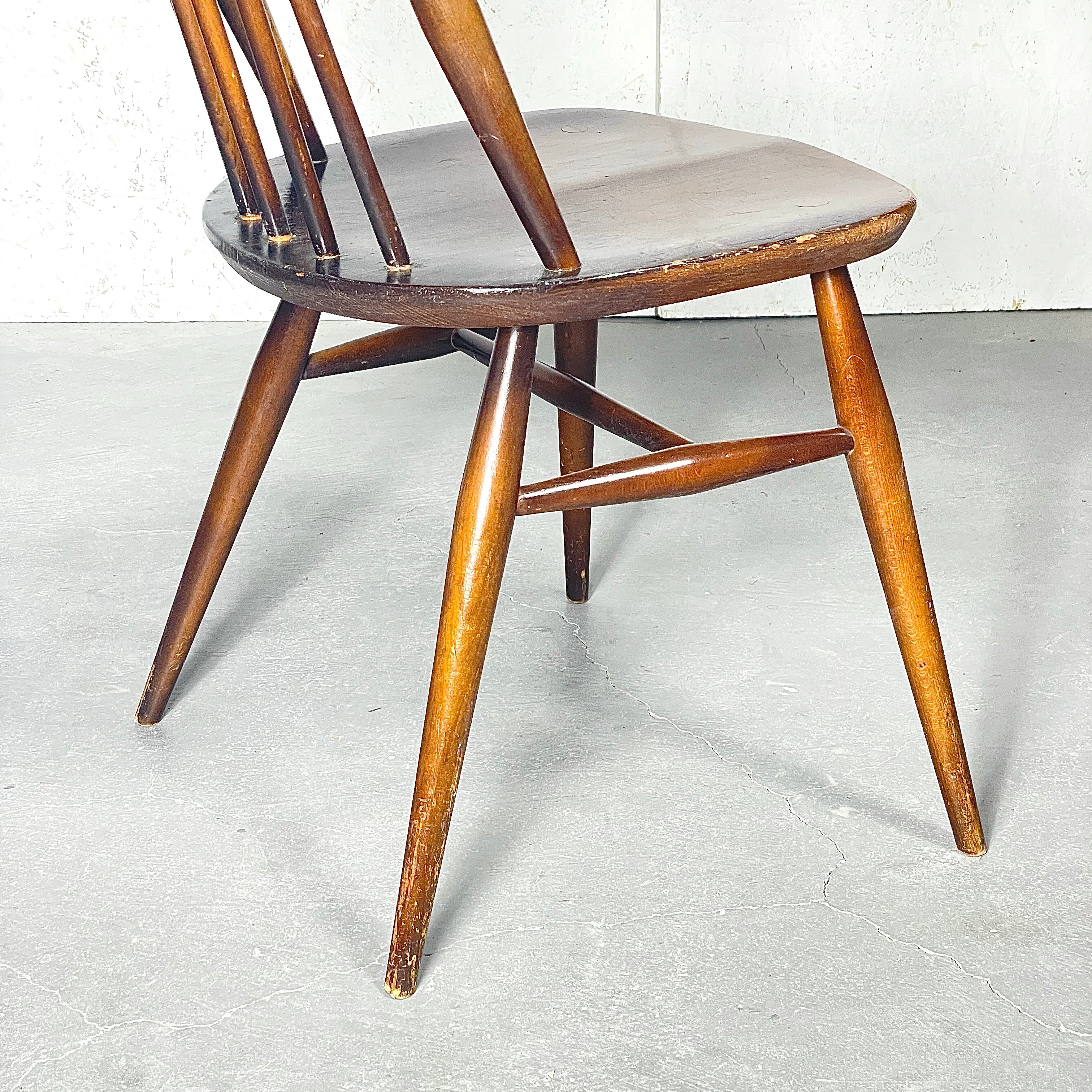 ERCOL(アーコール) /ゴールドスミスチェア ダークコロニアル (4) ERCOL(アーコール) / GOLDSMITH CHAIR DARK ゴールドスミス