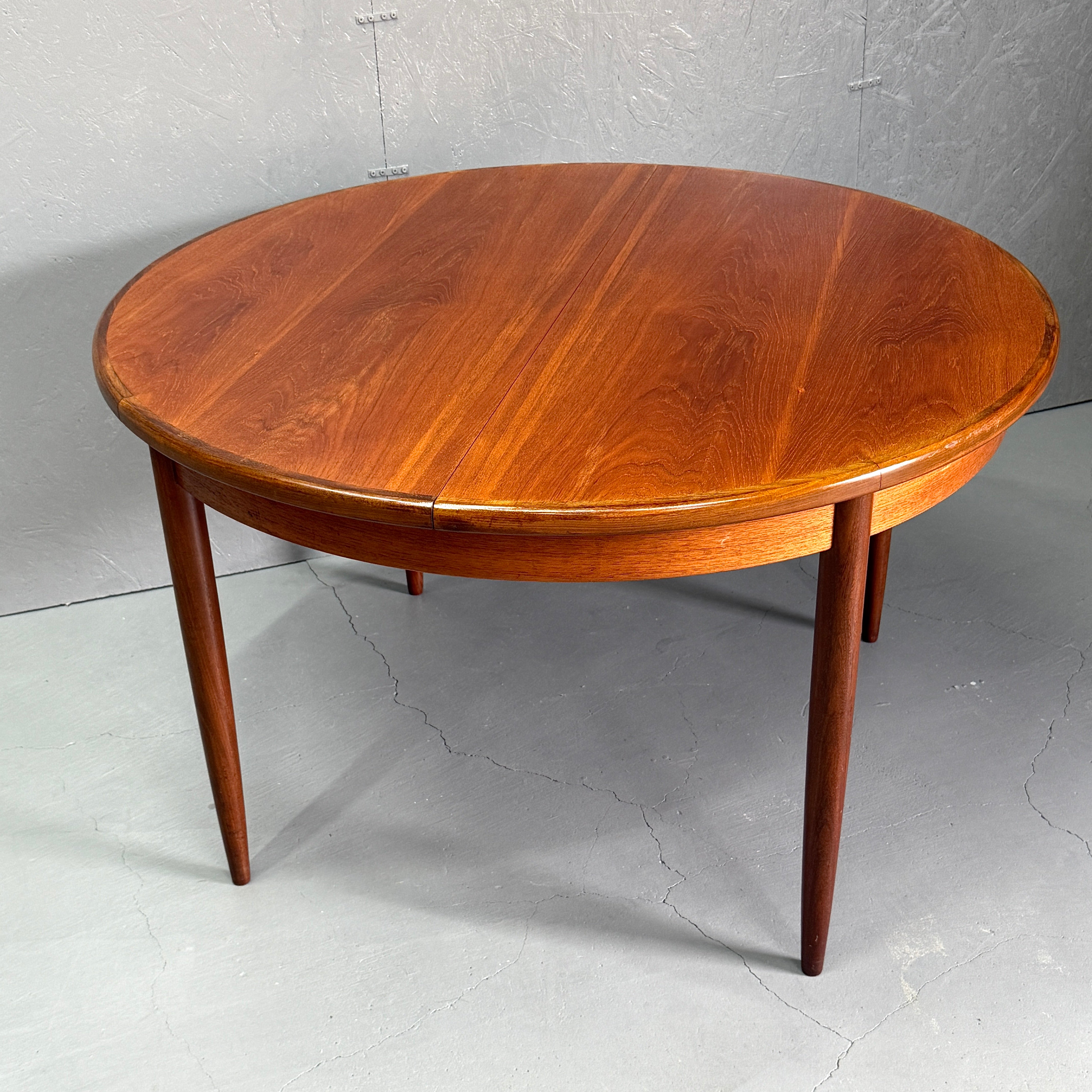 G-PLAN フレスコ ラウンドエクステンション ダイニングテーブル (407) G-PLAN(ジープラン) / Fresco ROUND TABLE フレスコ ラウンド