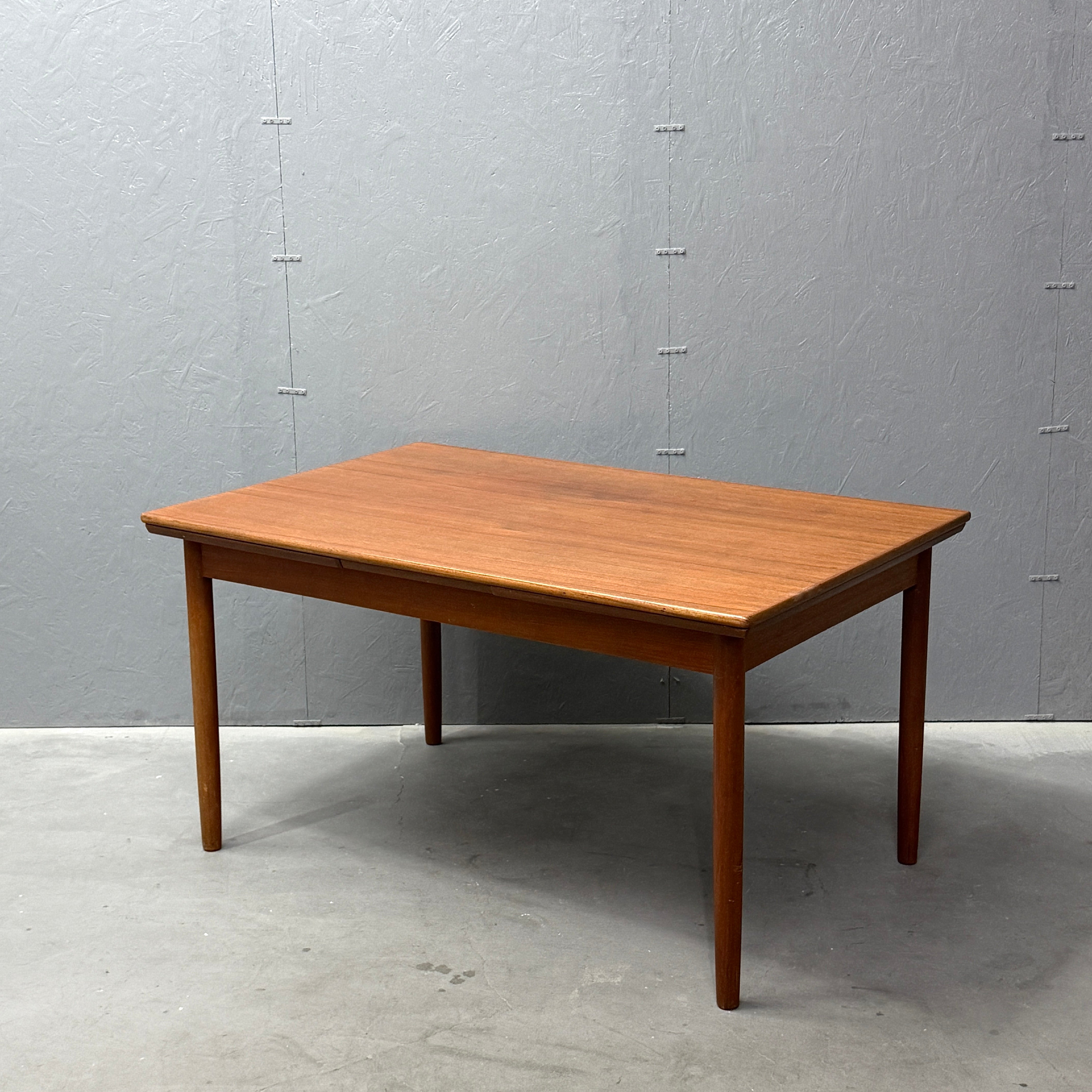 ダイニングテーブル – NONOR FURNITURE
