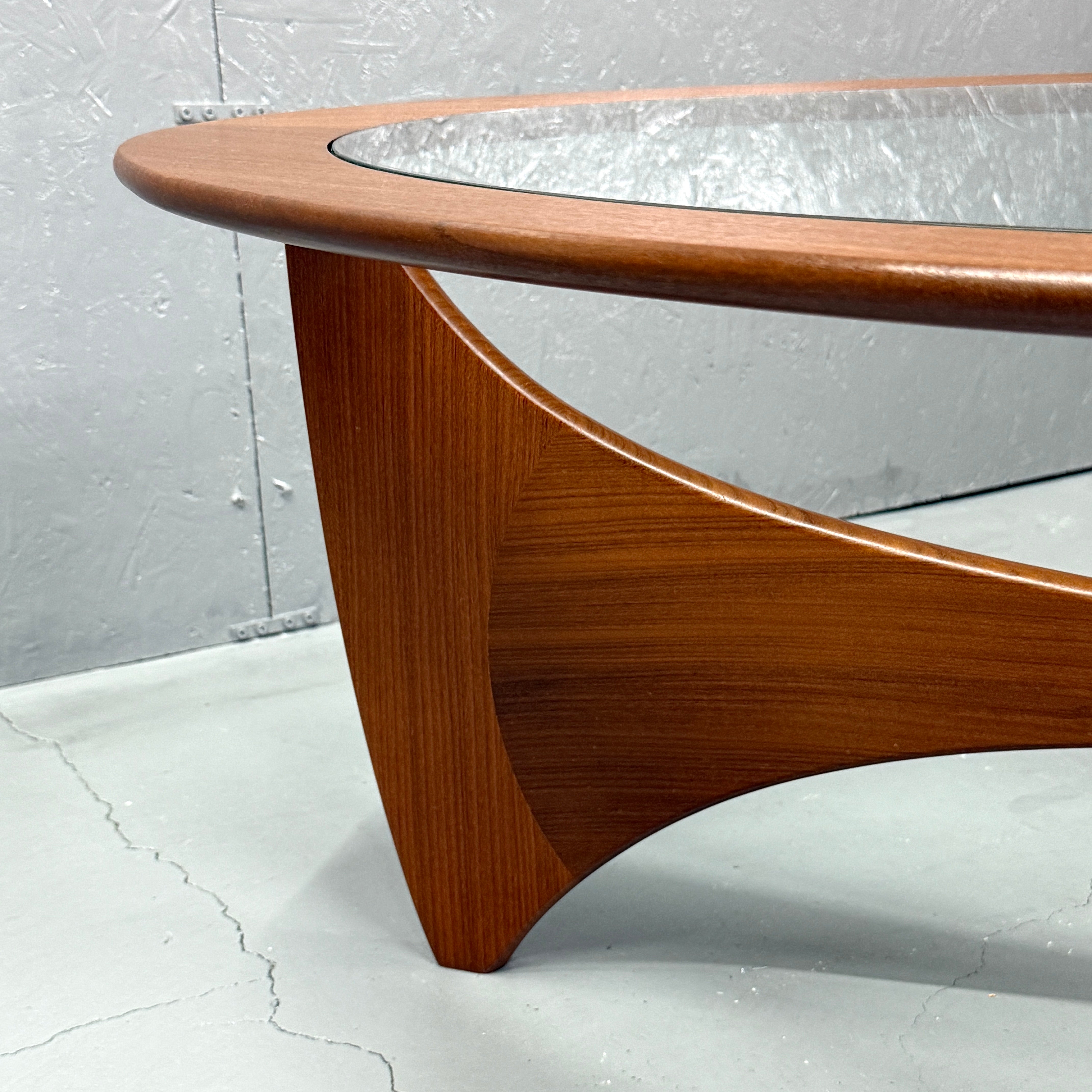 美品！G-PLAN ASTRO ジープラン　アストロ　コーヒーテーブル　オーバル G-PLAN(ジープラン) / ASTRO OVAL COFFEE TABLE アストロ
