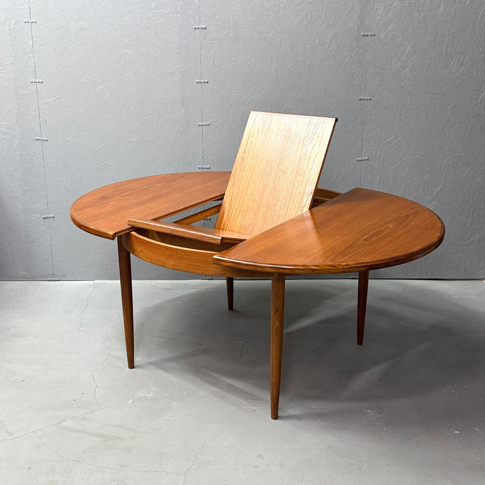 
                      
                        G-PLAN(ジープラン) / Fresco ROUND TABLE フレスコ ラウンドエクステンション ダイニングテーブル (504)
                      
                    