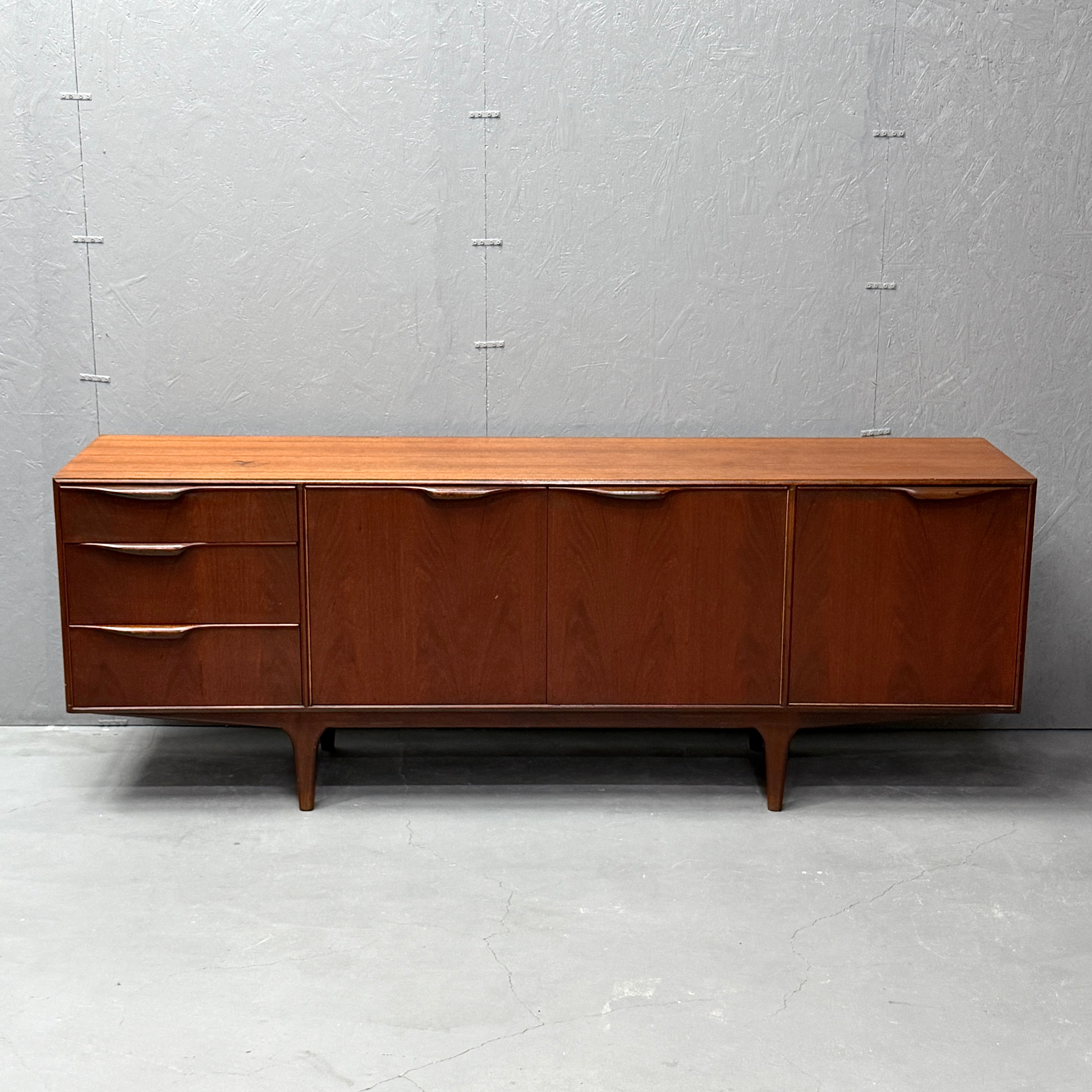 A.H.McINTOSH(マッキントッシュ) / DUNVEGAN Sideboard (401) – NONOR