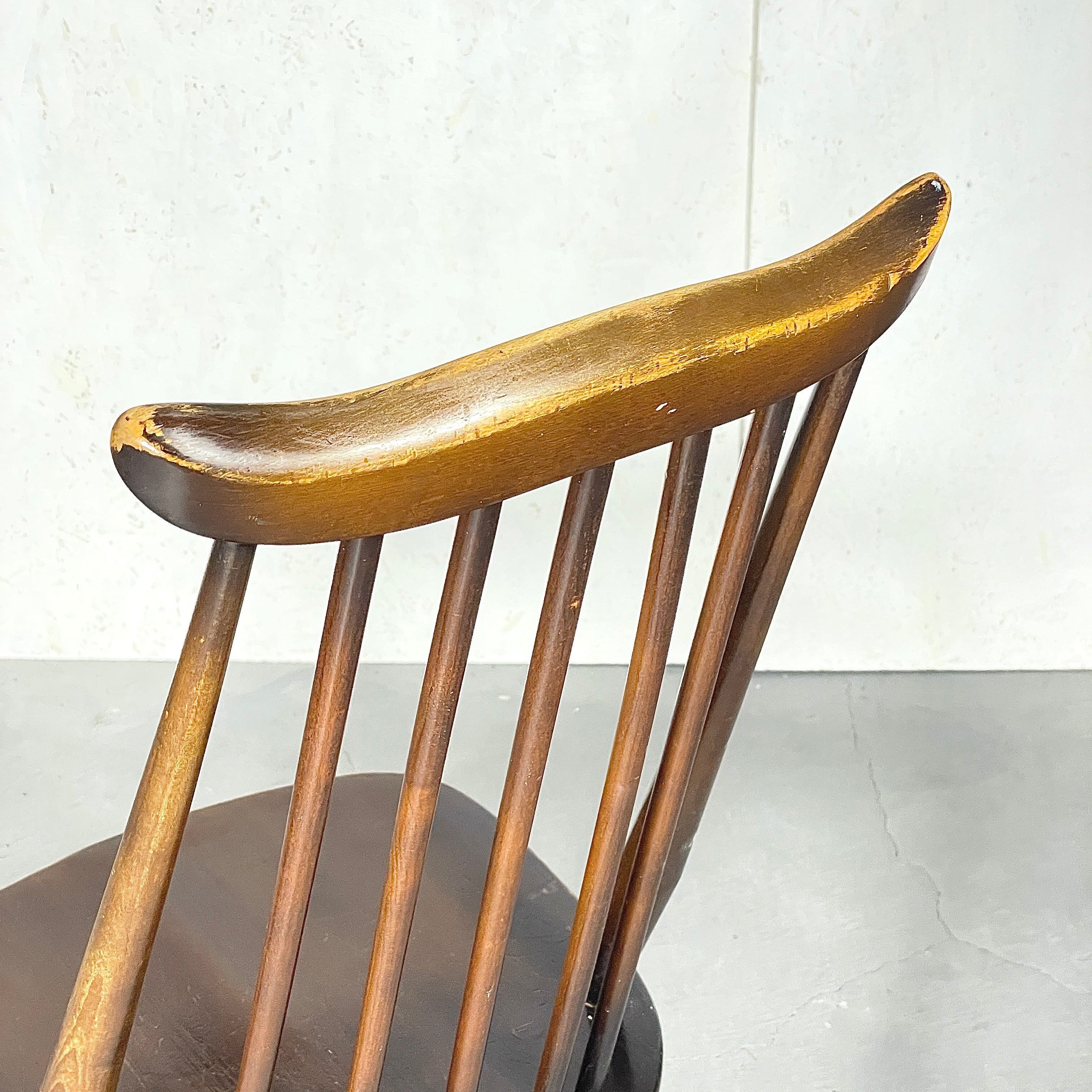 ERCOL(アーコール) /ゴールドスミスチェア ダークコロニアル (4) ERCOL(アーコール) / GOLDSMITH CHAIR DARK ゴールドスミス