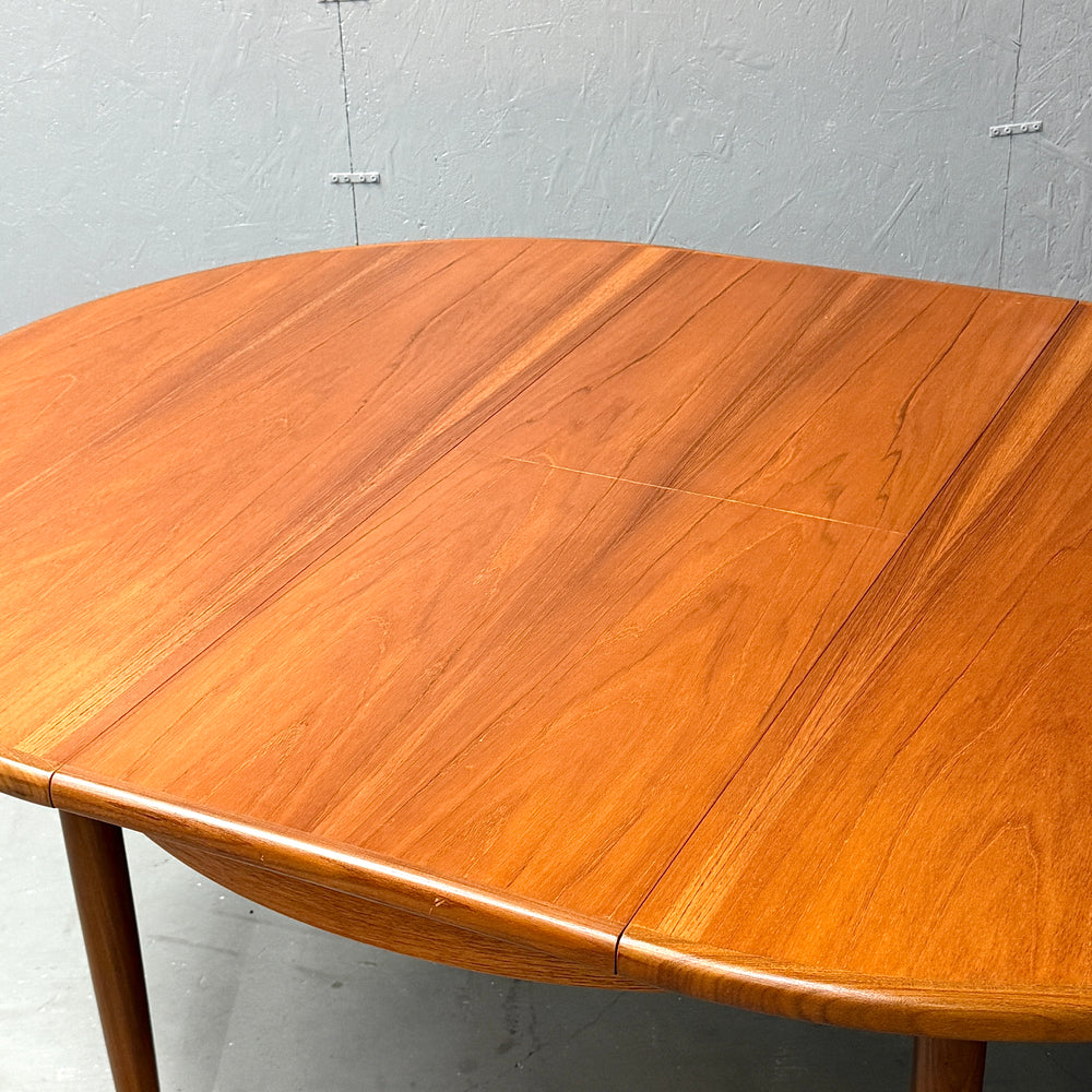 
                      
                        G-PLAN(ジープラン) / Fresco ROUND TABLE フレスコ ラウンドエクステンション ダイニングテーブル (503)
                      
                    