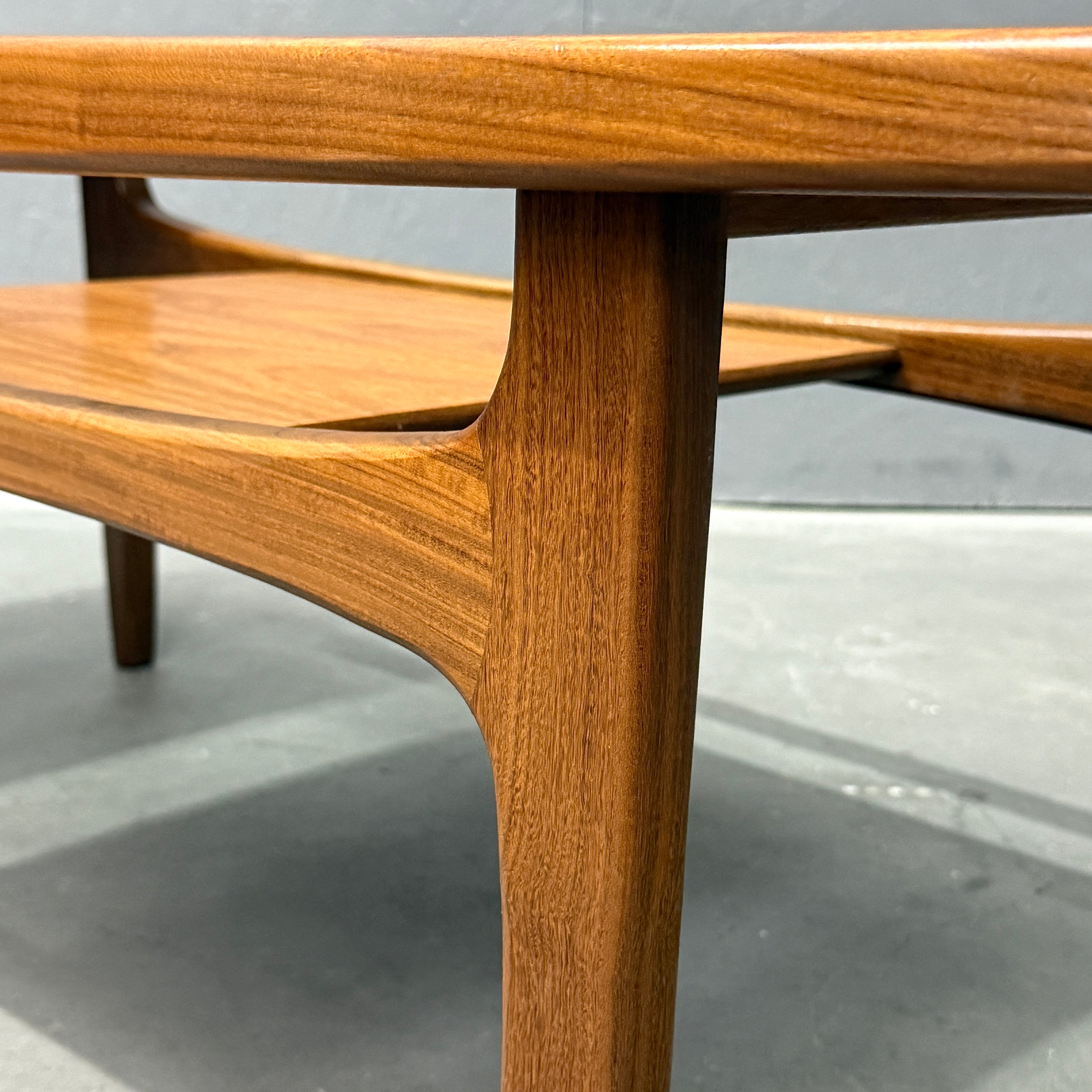 G-PLAN(ジープラン) ガラストップ コーヒーテーブル (701) G-PLAN(ジープラン) / GLASS TOP COFFEE TABLE ガラストップ コーヒー
