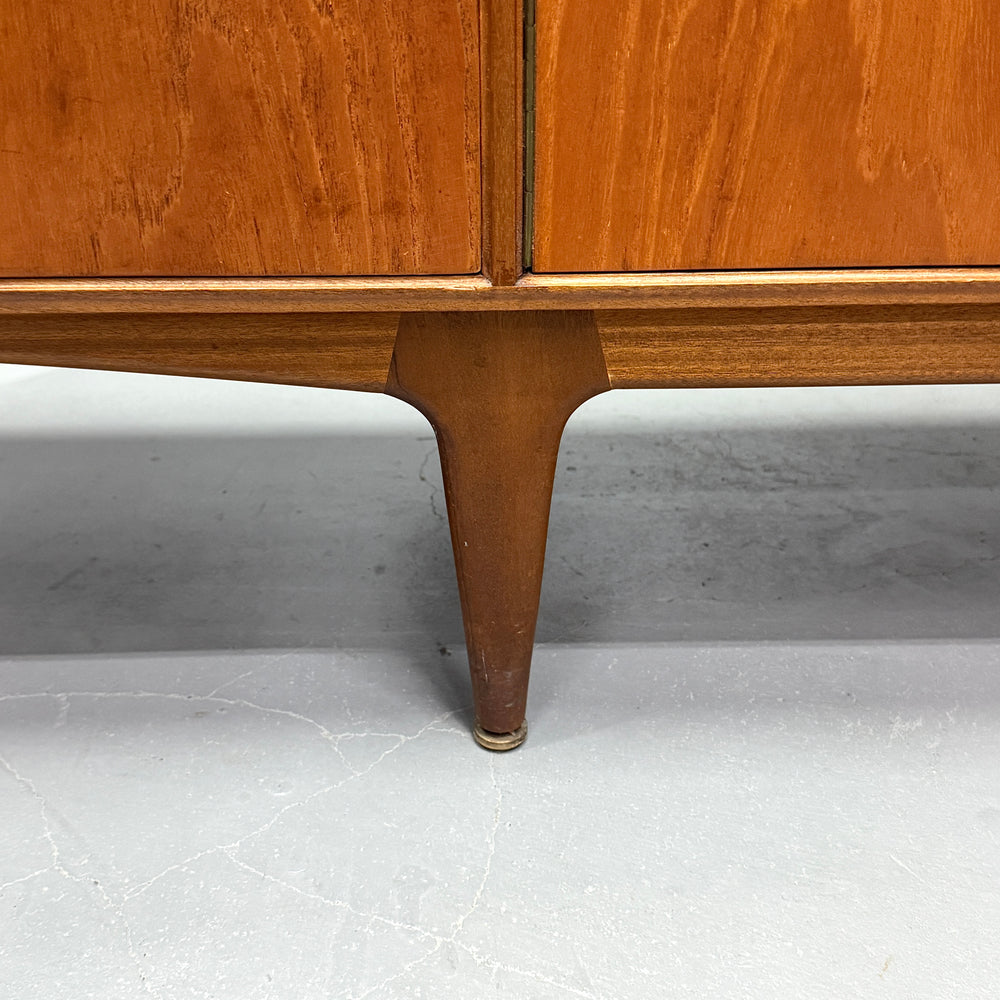 
                      
                        A.H.McINTOSH(マッキントッシュ) /  DUNVEGAN Sideboard (402)
                      
                    