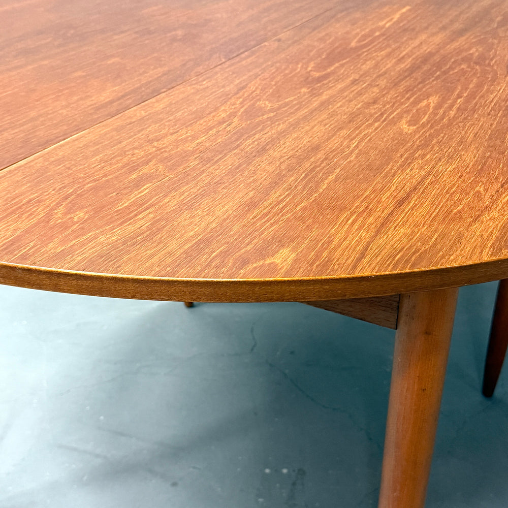 
                      
                        TEAK EXTENSION ROUND TABLE チークラウンドテーブル (501)
                      
                    