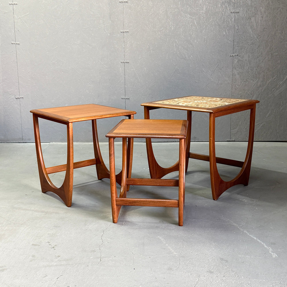 
                      
                        G-PLAN(ジープラン) / Astro  Tile top Nest table アストロ タイルトップ ネストテーブル (501)
                      
                    