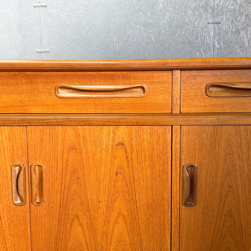 
                      
                        G-PLAN(ジープラン) / Fresco Sideboard フレスコ サイドボード (503)
                      
                    